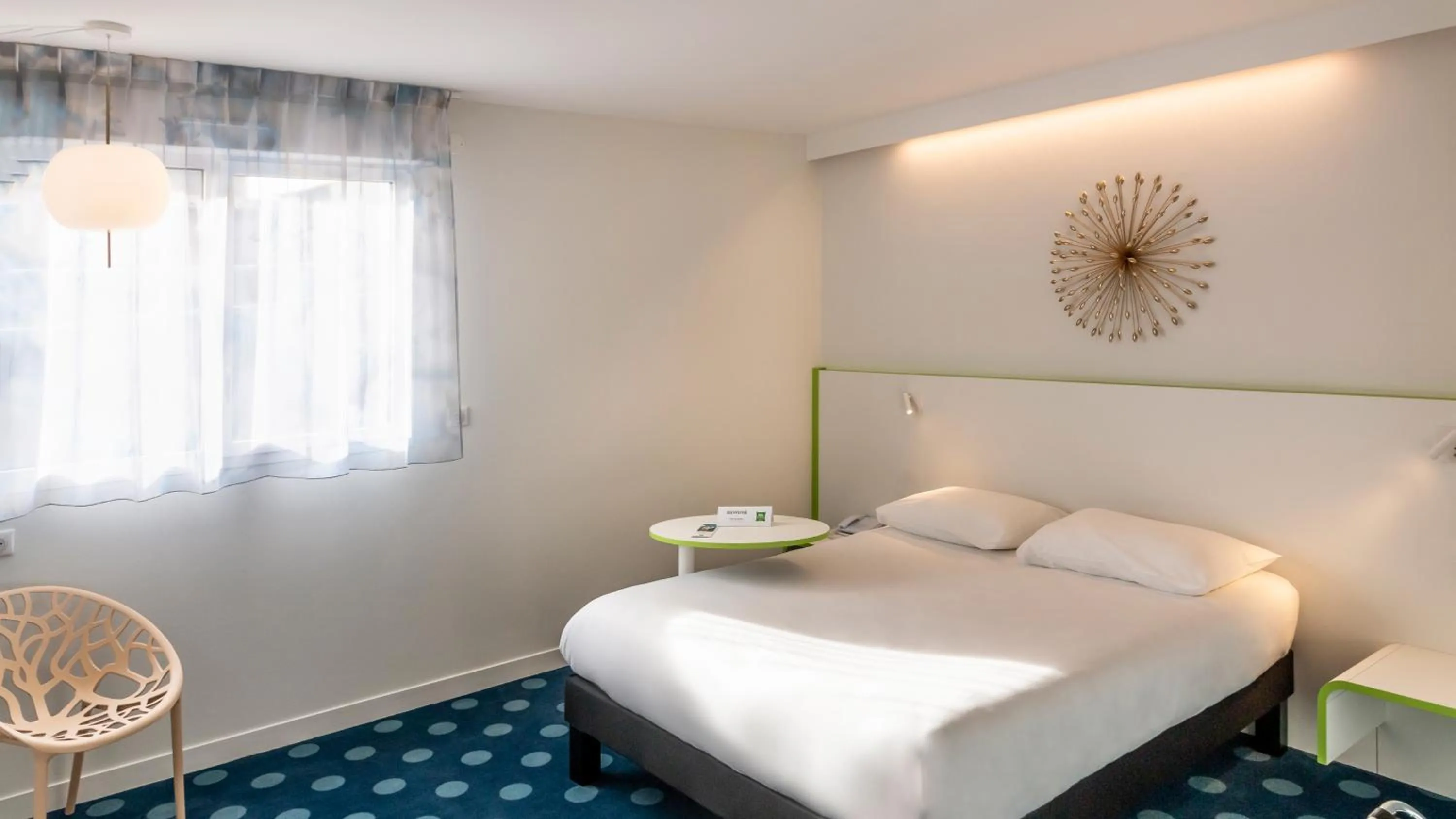 Bed in ibis Styles Fougeres