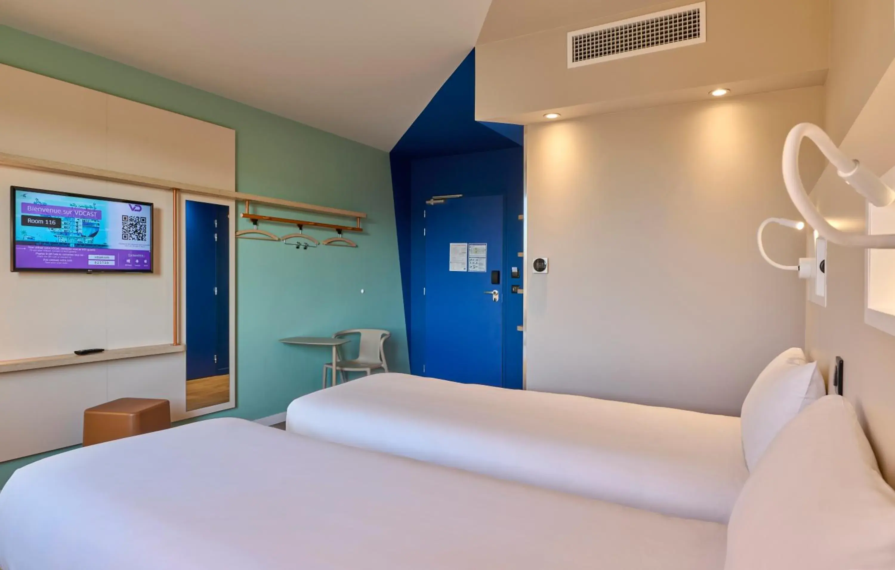 Bed in Ibis Budget Nangy Annemasse Bed in Ibis Budget Nangy Annemasse