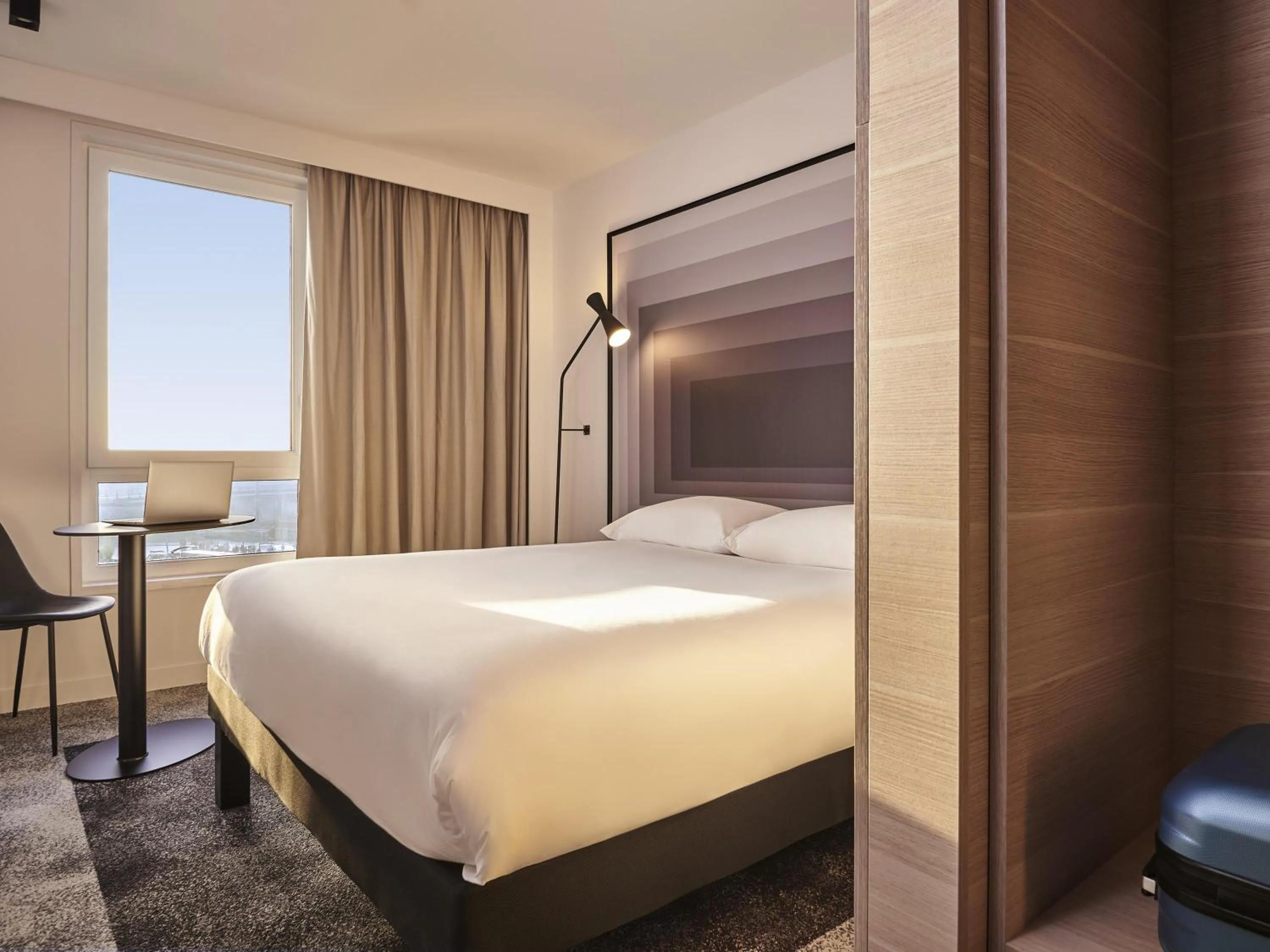 Bedroom, Bed in ibis Bethune Centre Gare