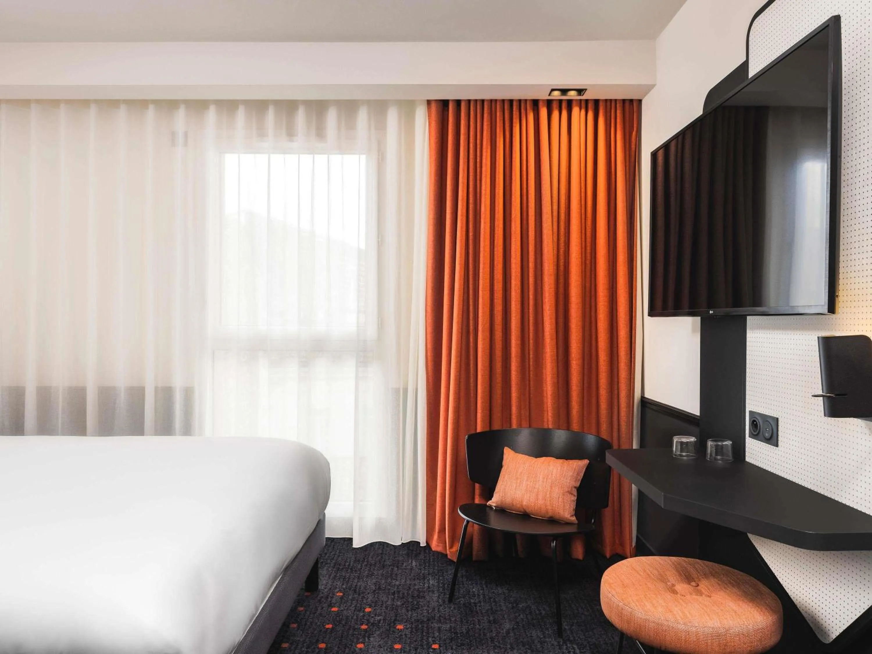 Bedroom, Bed in Mercure Bordeaux Centre Gare Atlantic