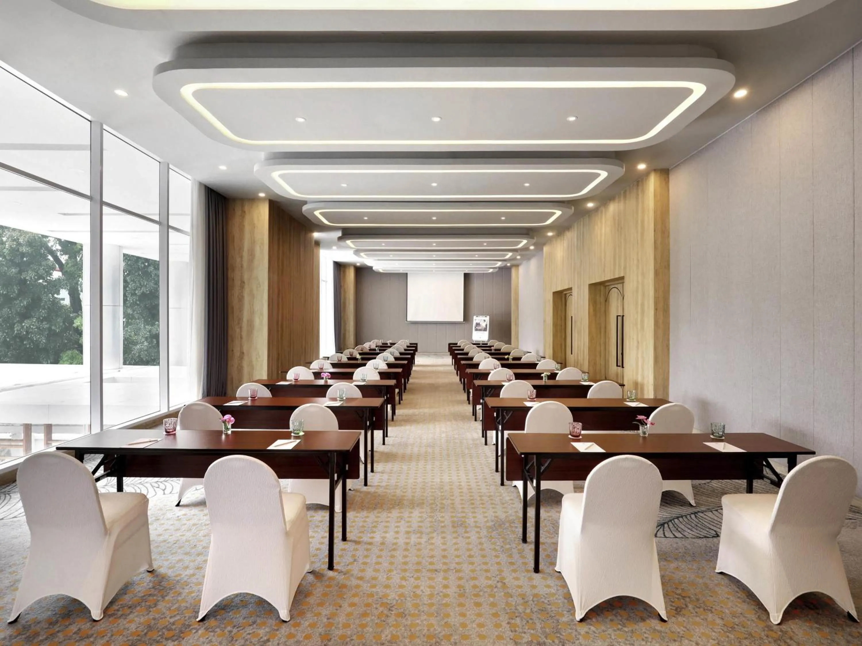 Meeting/conference room in ibis Styles Bogor Pajajaran