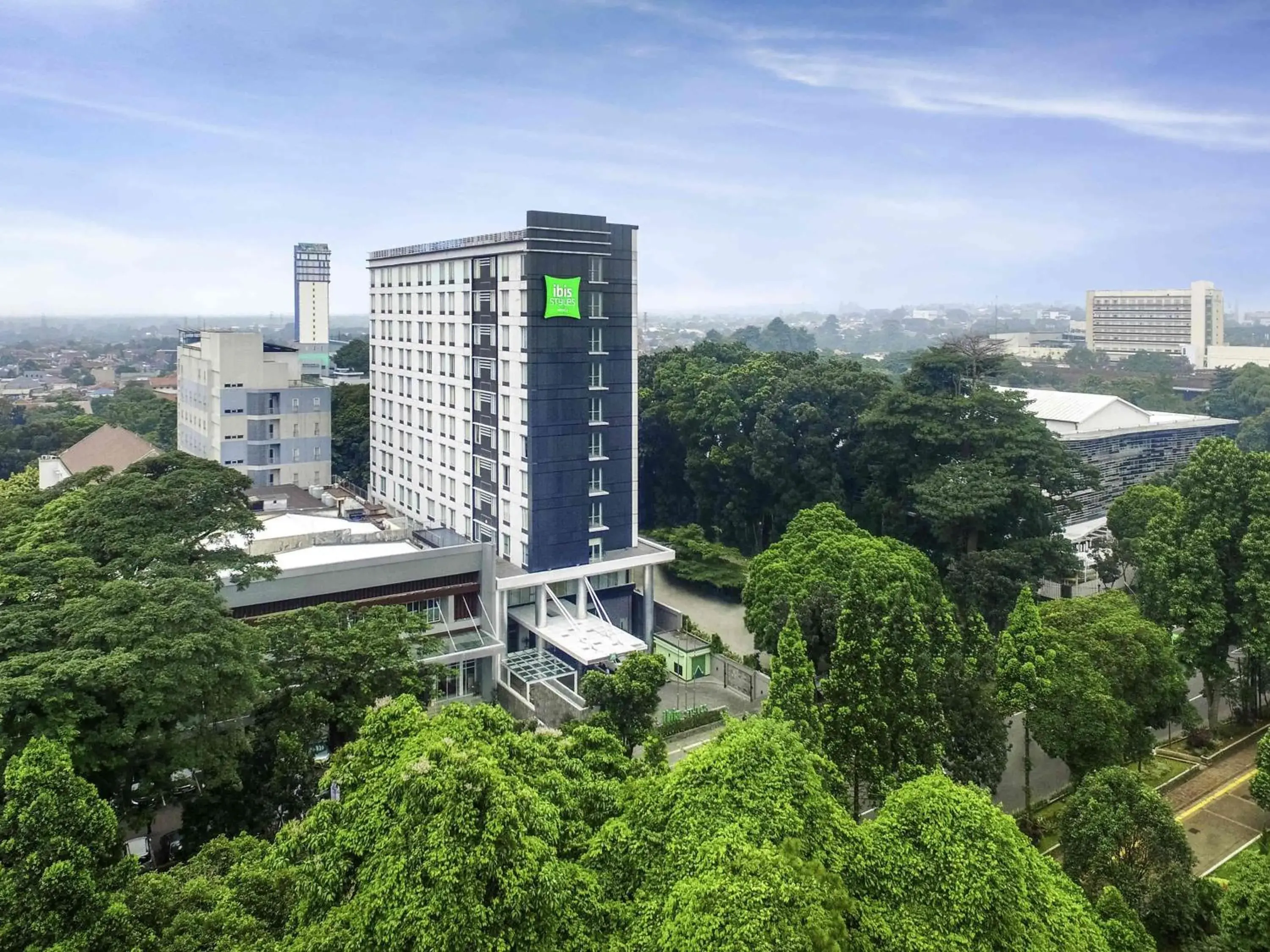 Property building in ibis Styles Bogor Pajajaran Property building in ibis Styles Bogor Pajajaran