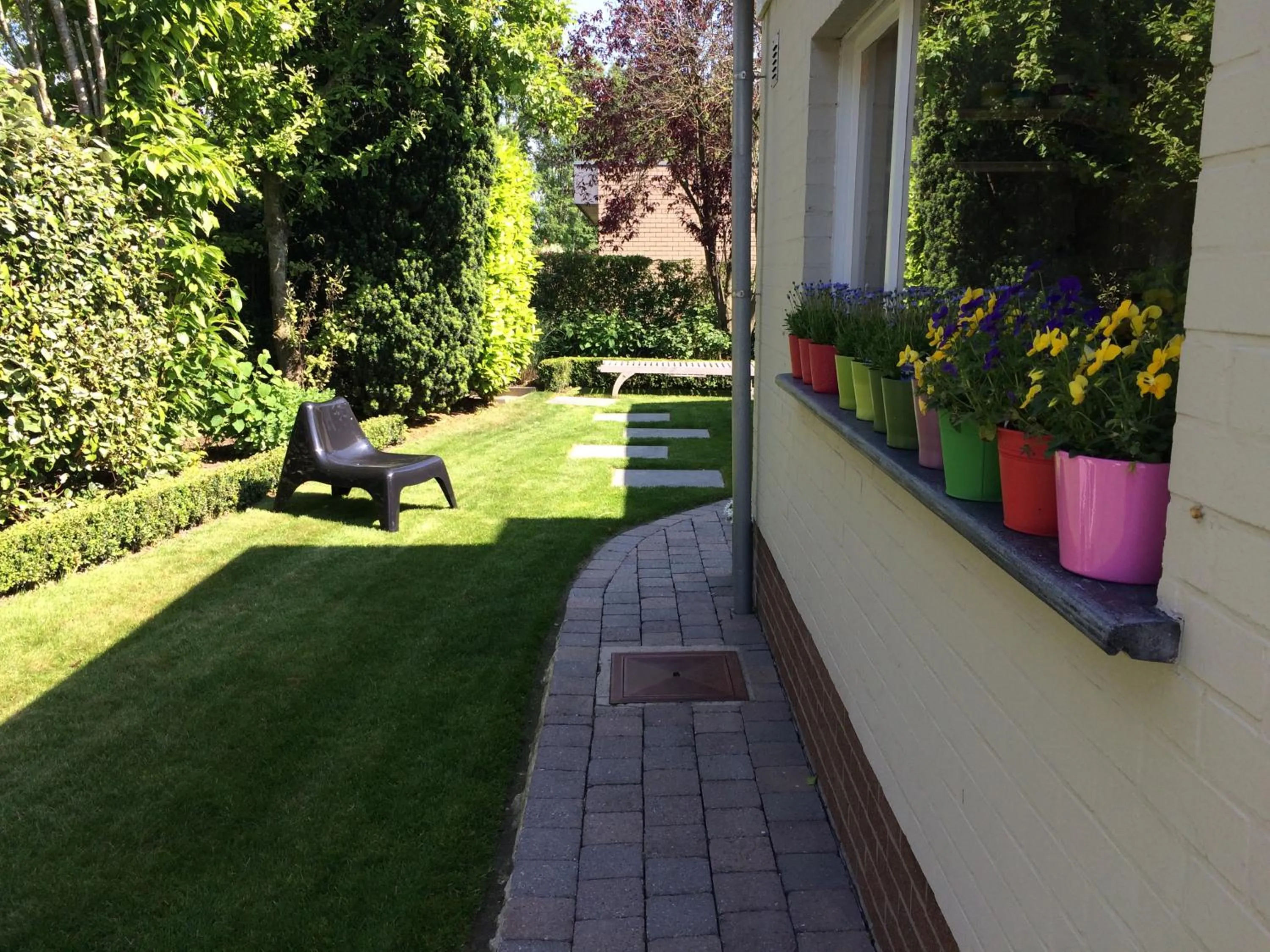 Garden in B&B Huize Van Damme