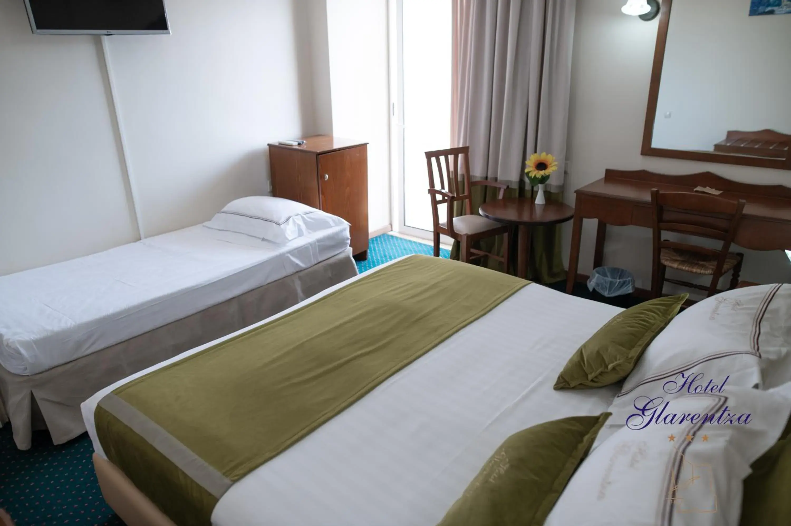 Bed in GLARENTZA Bed in GLARENTZA