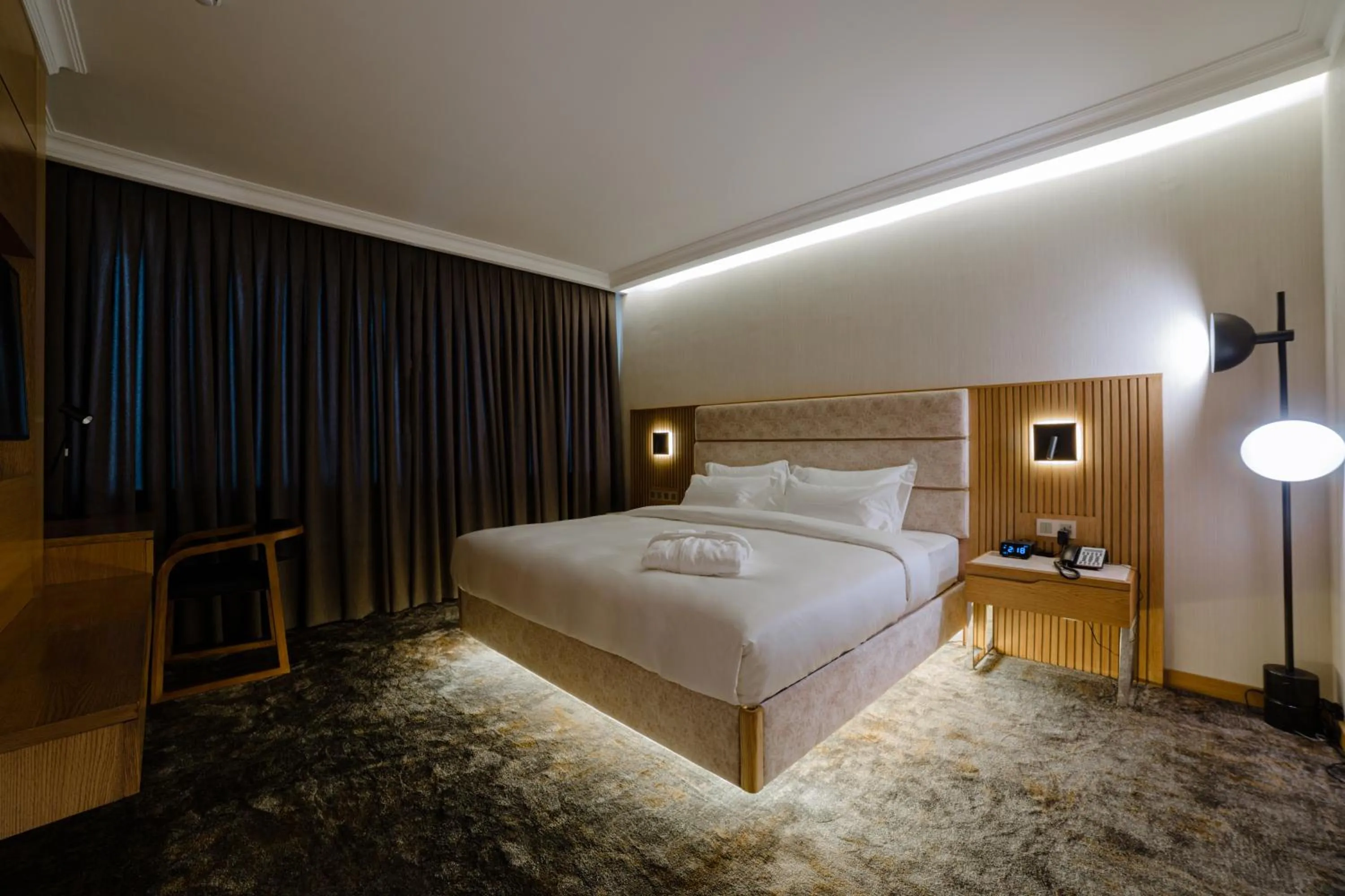 Bed in Frankfort Hotel and Spa