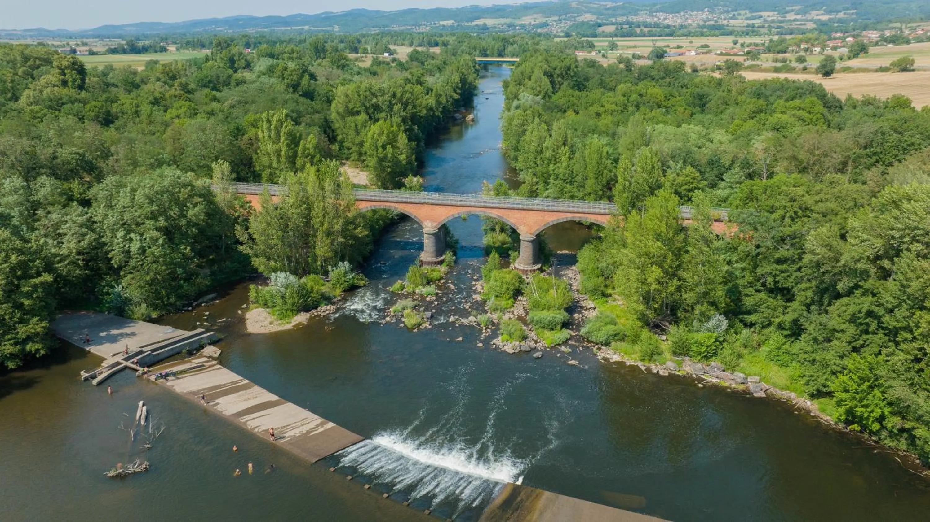 River view in Camping de la Bageasse