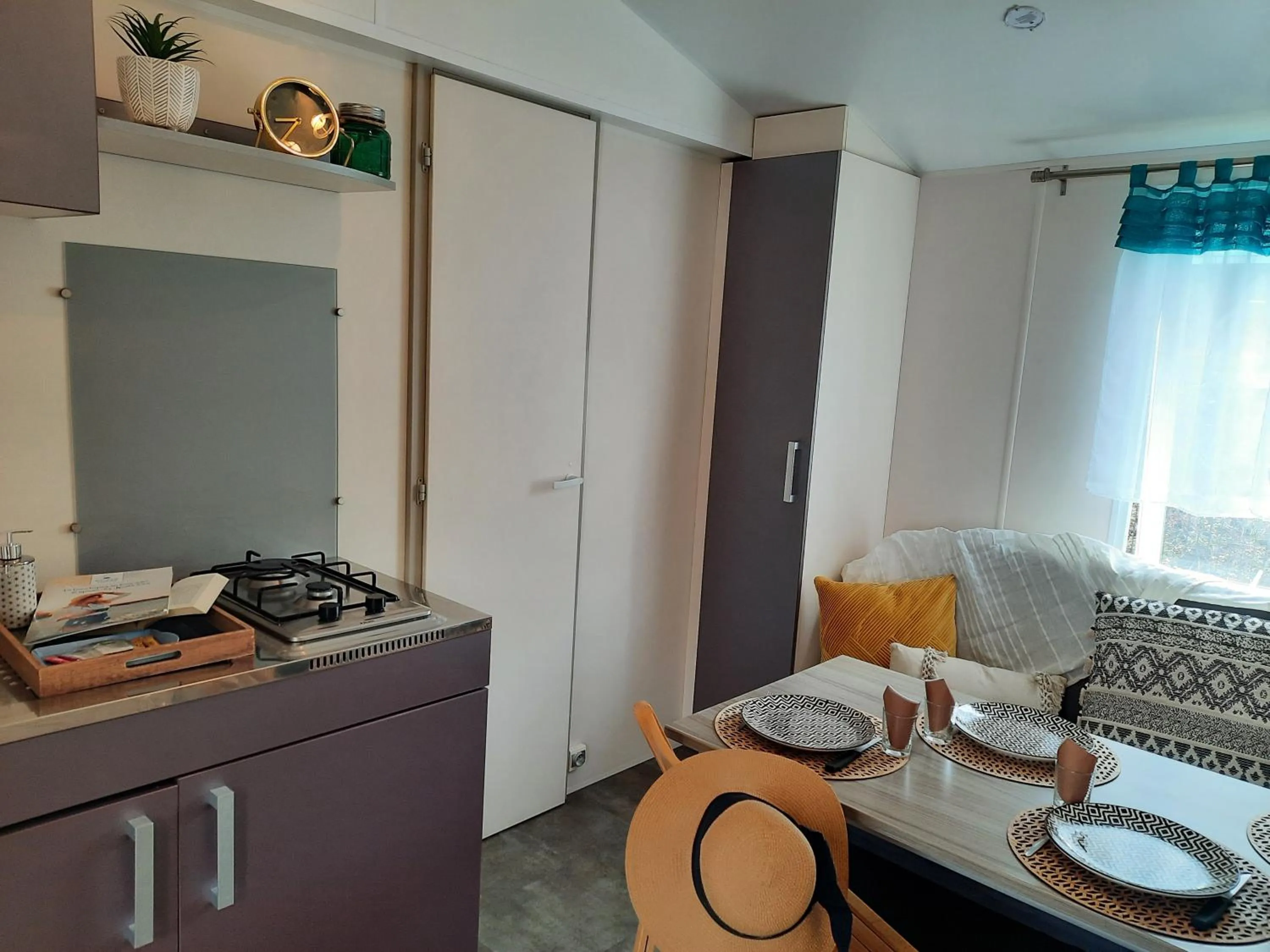 kitchen in Camping de la Bageasse