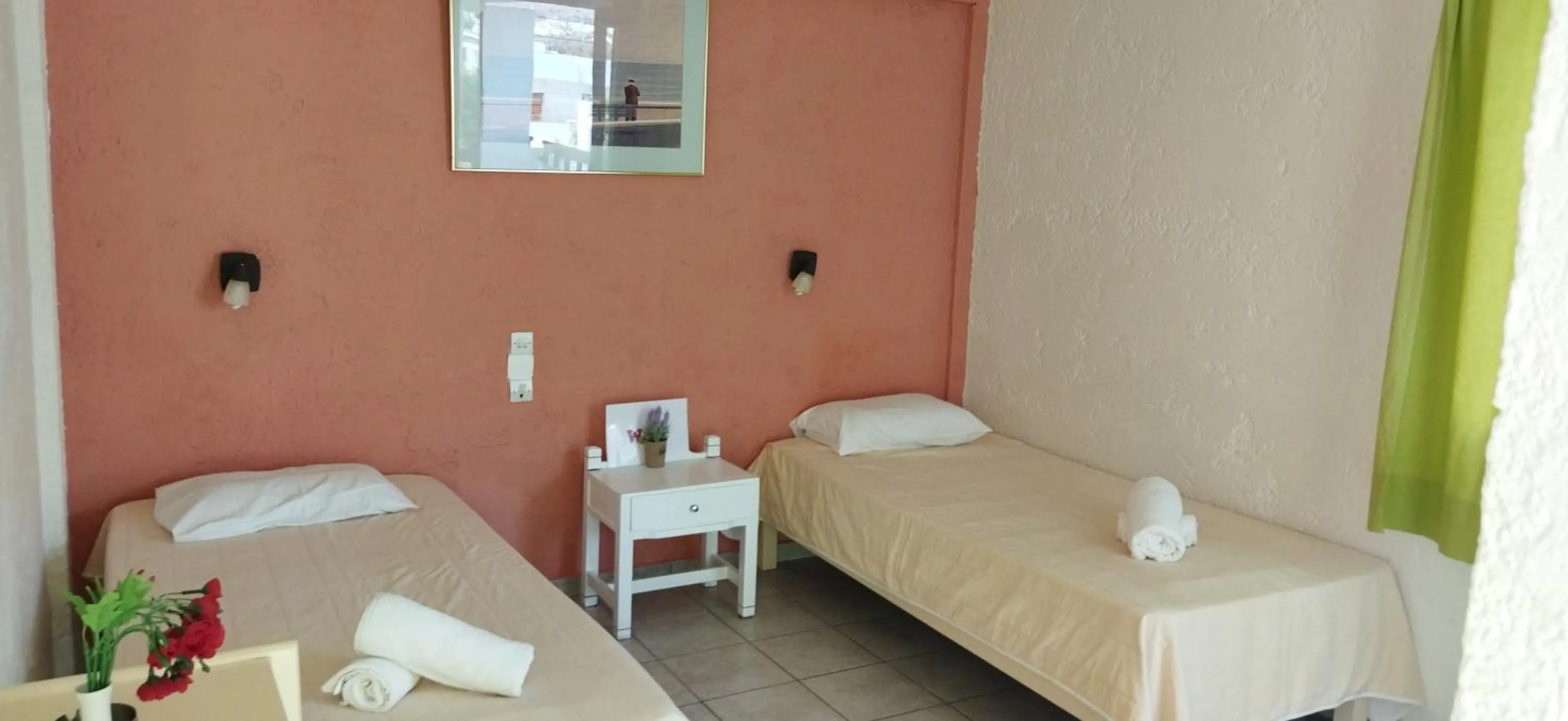 Cleo Rooms 250m from the beach