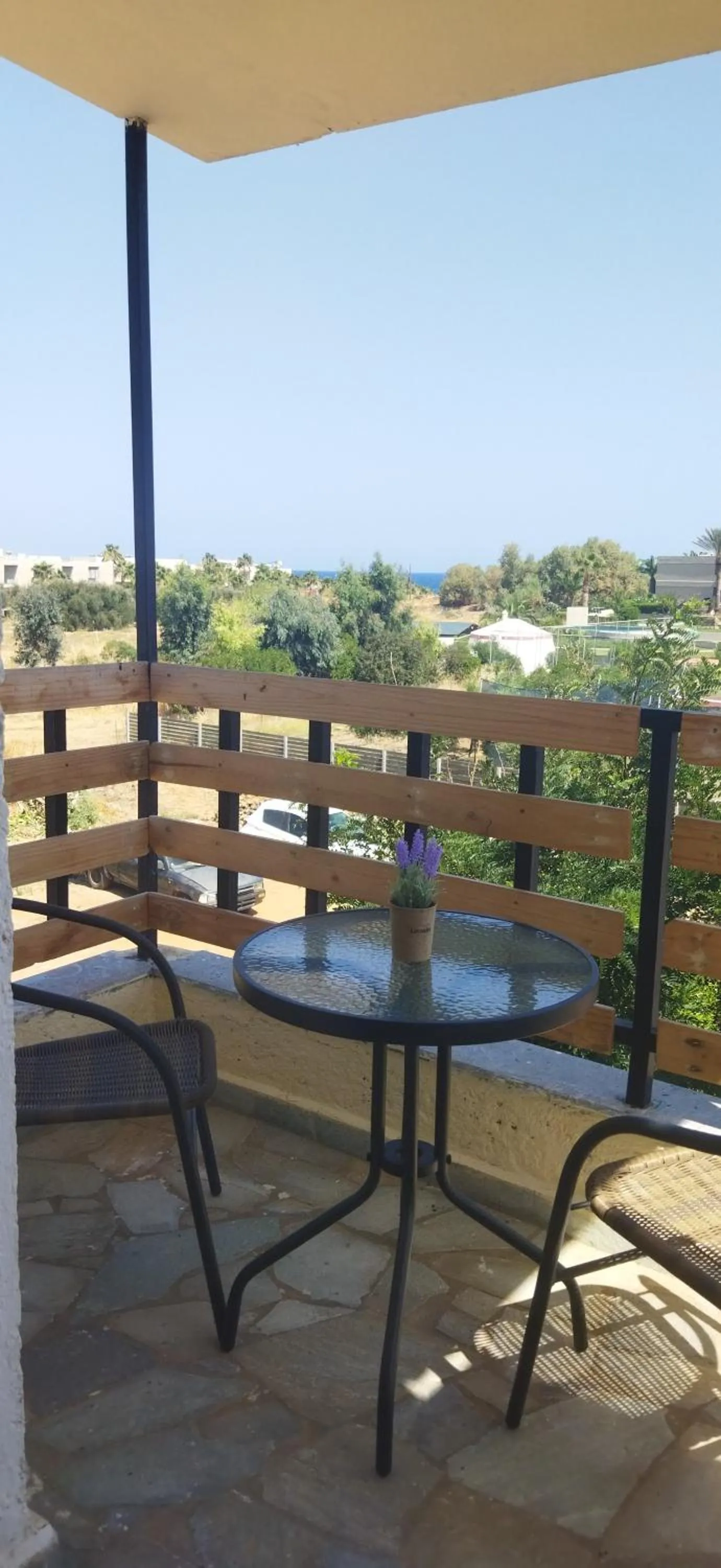 Cleo Rooms 250m from the beach