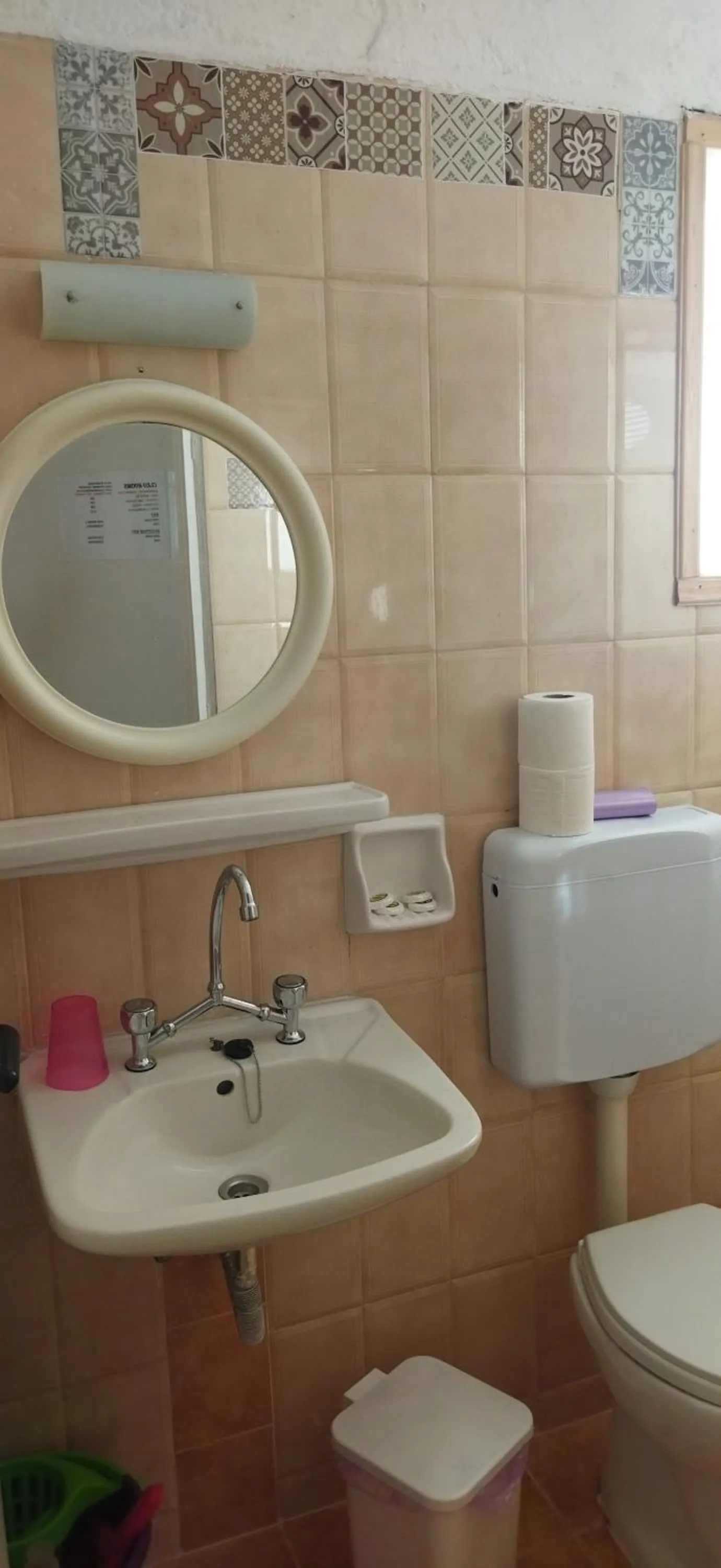 Cleo Rooms 250m from the beach