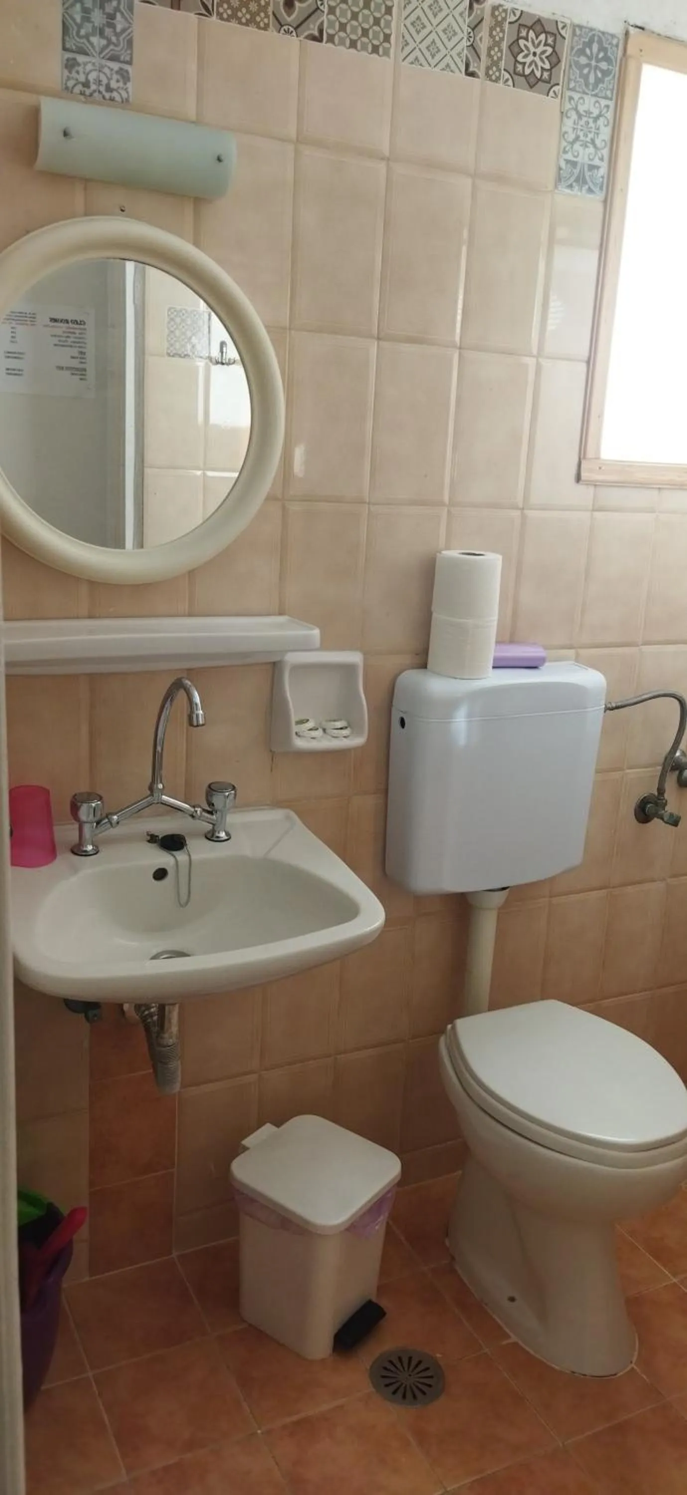 Cleo Rooms 250m from the beach