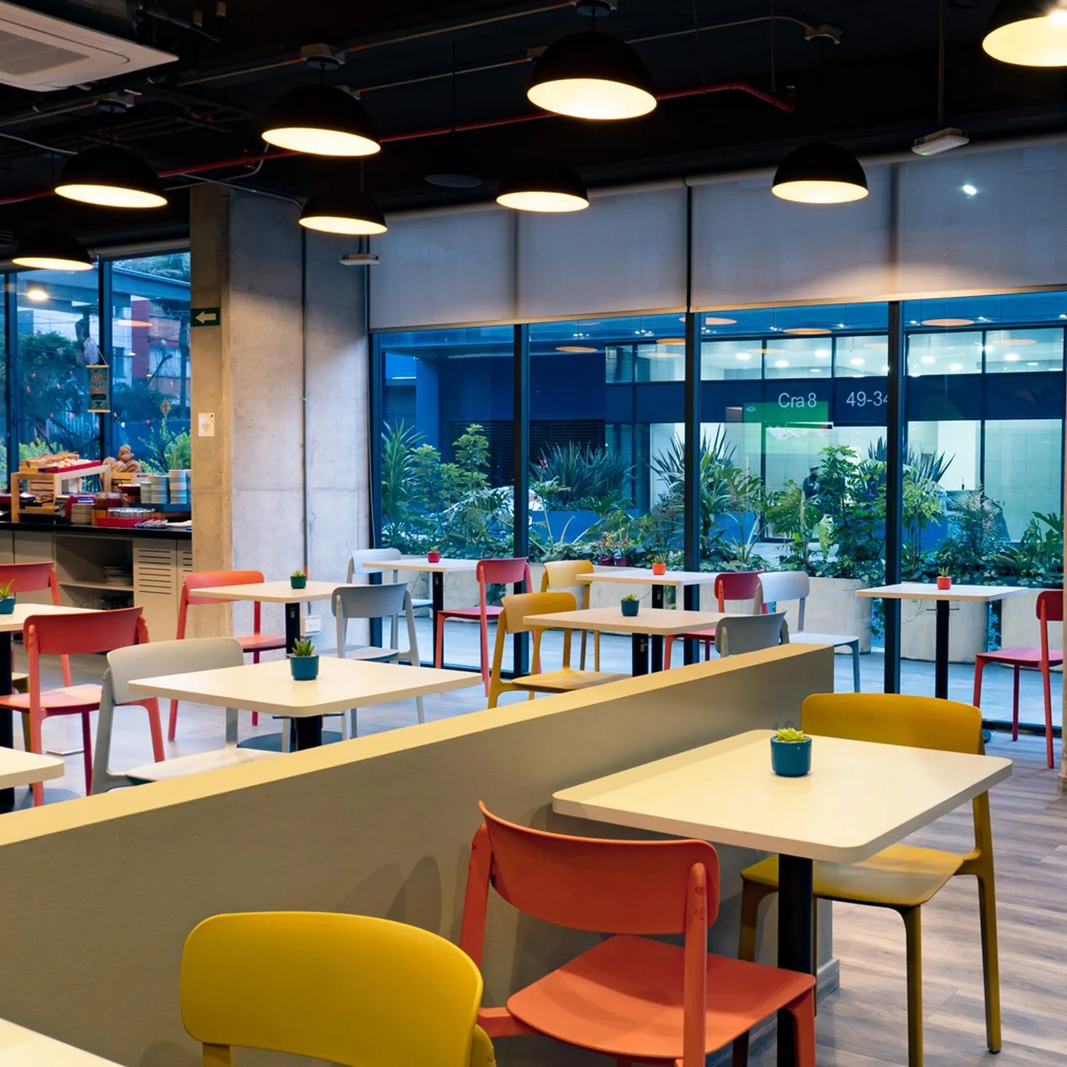 Restaurant/places to eat in ibis budget Bogota Marly