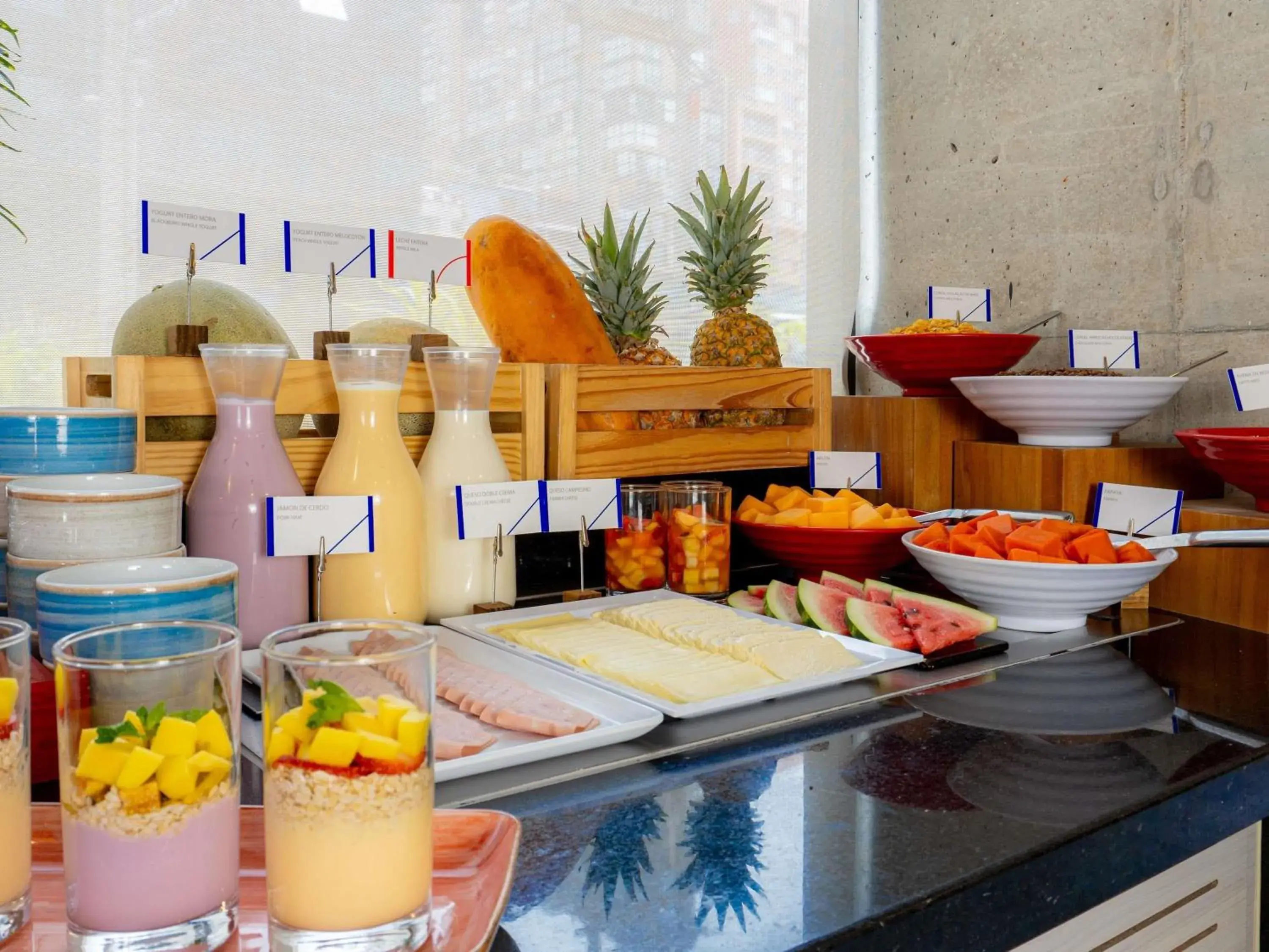 Restaurant/places to eat in ibis budget Bogota Marly Restaurant/places to eat in ibis budget Bogota Marly