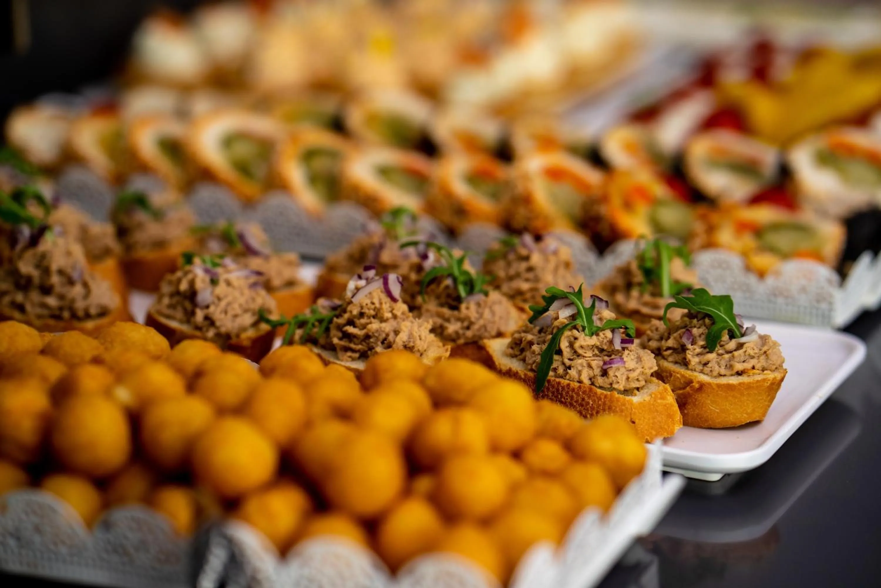 Restaurant/places to eat in Hotel Vigo