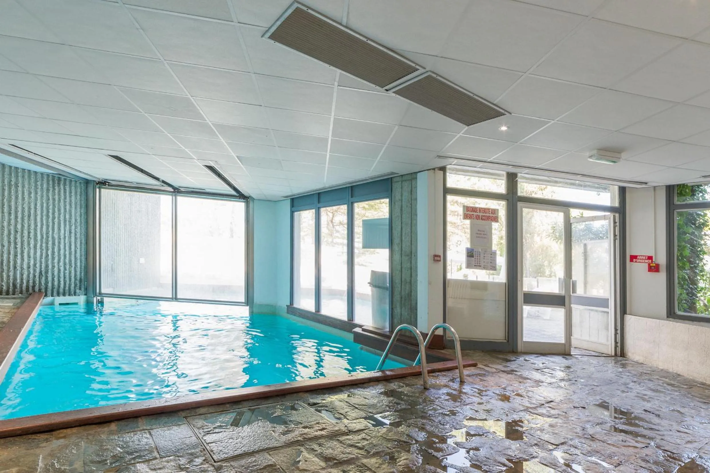 Swimming pool in SOWELL Family Le Vallon