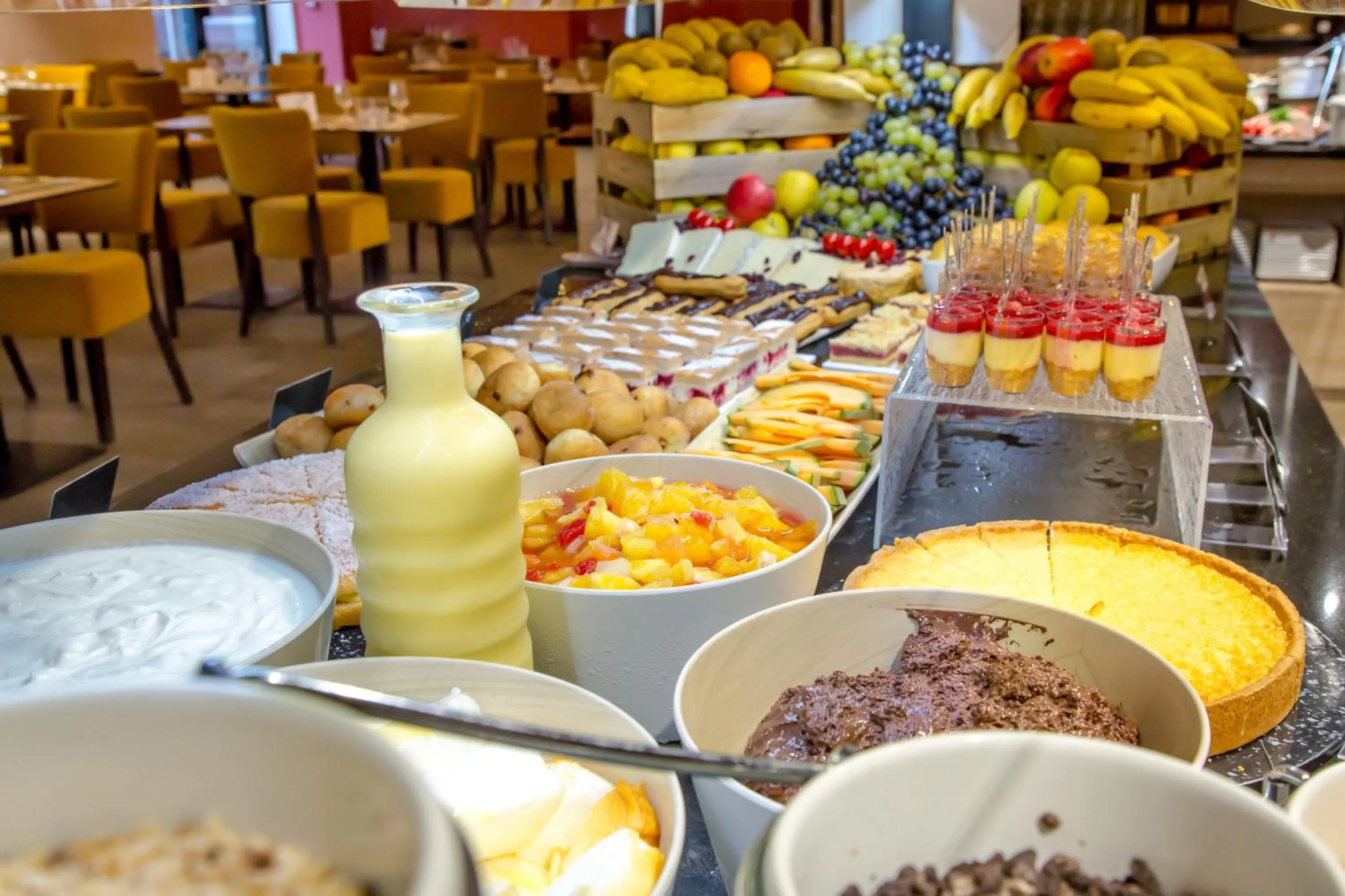 Restaurant/places to eat in SOWELL Family Le Vallon