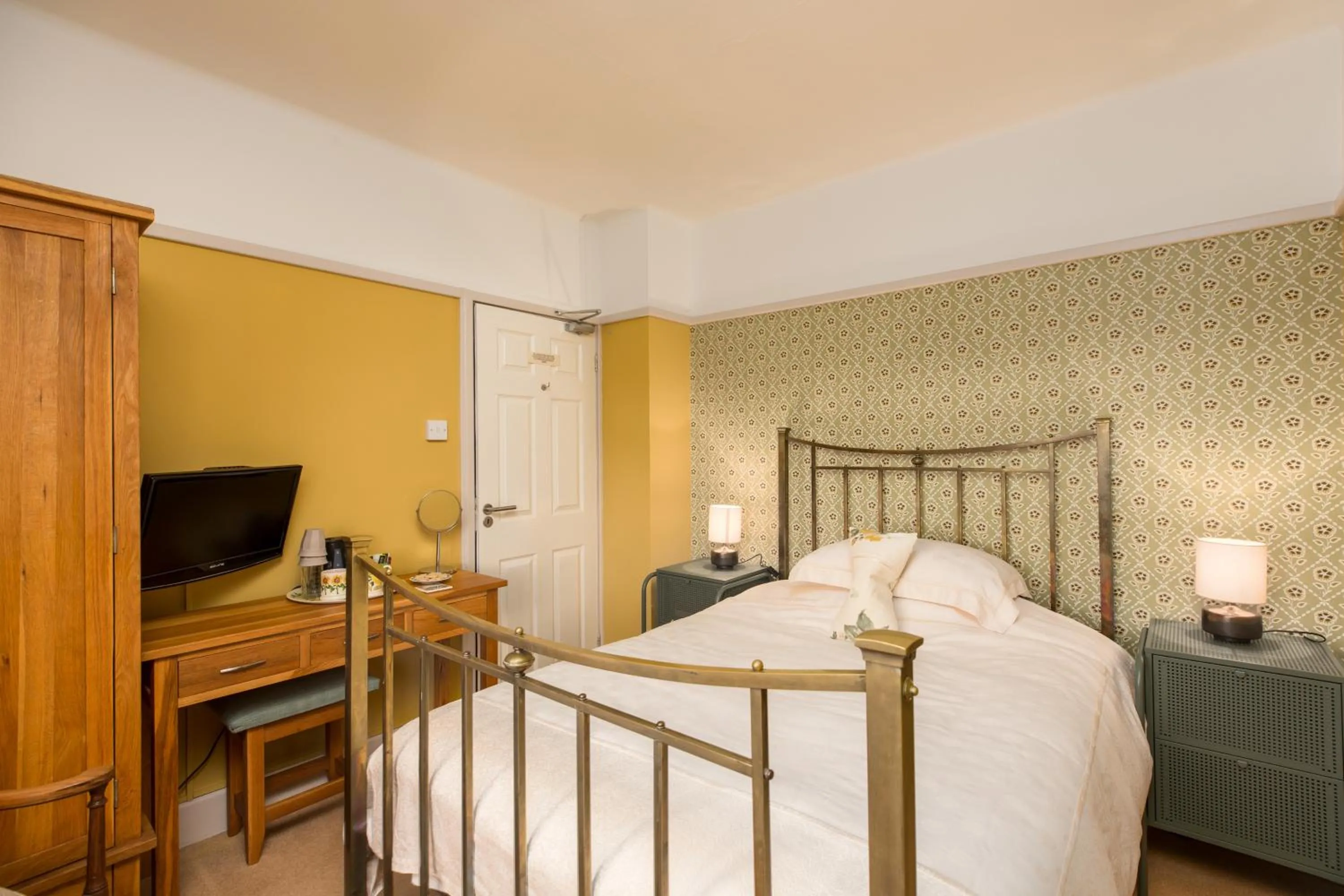 Bed in Chestnut Grove Bed And Breakfast