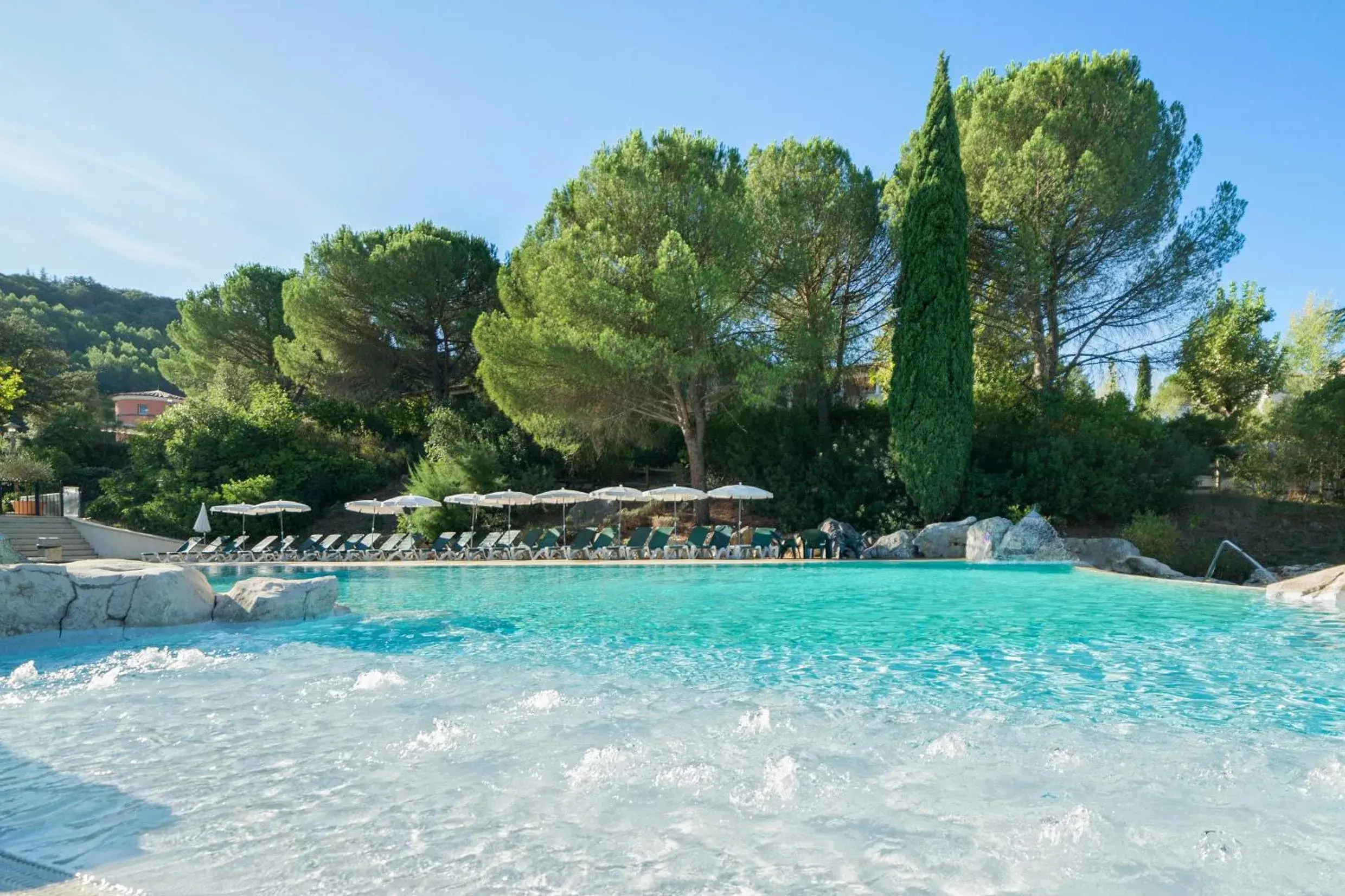 Swimming pool in SOWELL HOTELS Ardèche Swimming pool in SOWELL HOTELS Ardèche