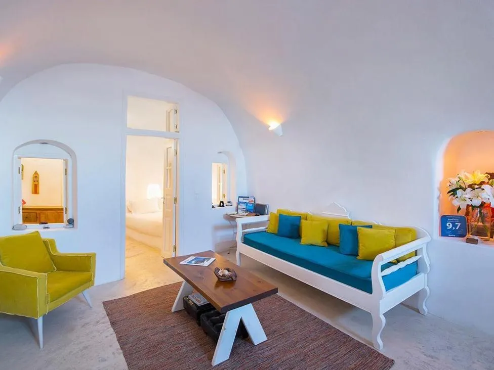 Bedroom in Anemi House & Villas