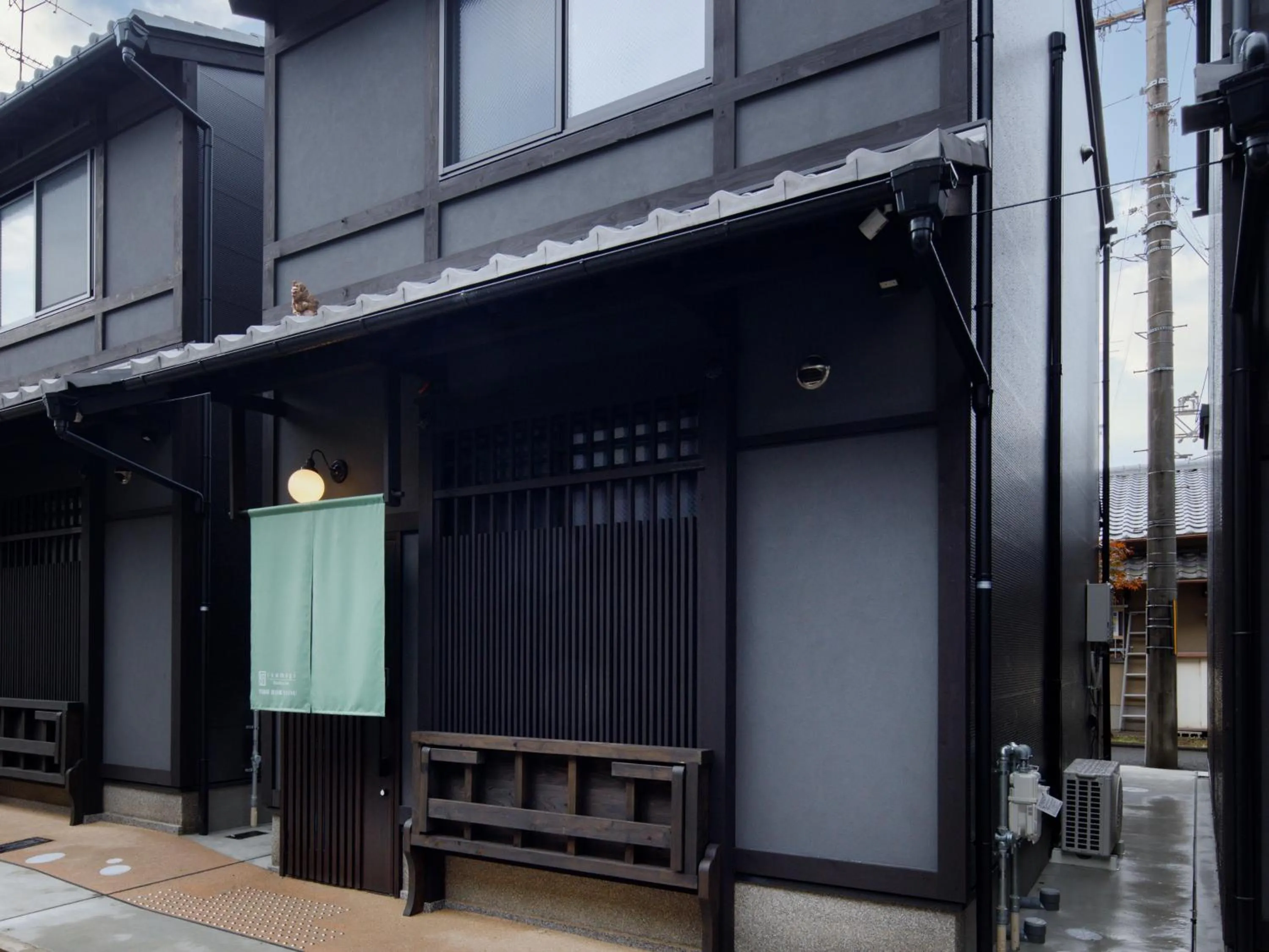 Property building in Kanade Fushimiinari-Inometei