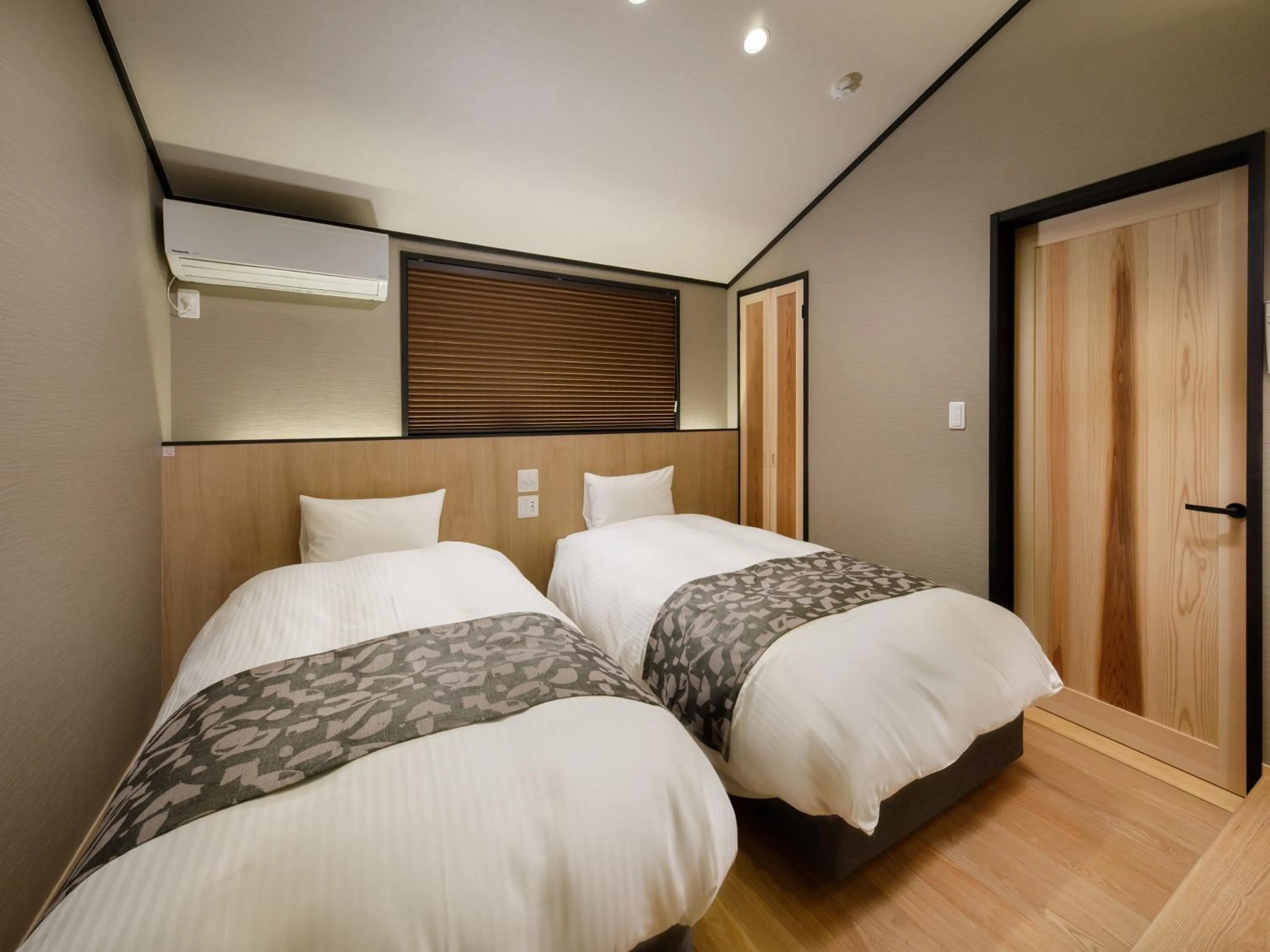 Bed in Kanade Fushimiinari-Inometei