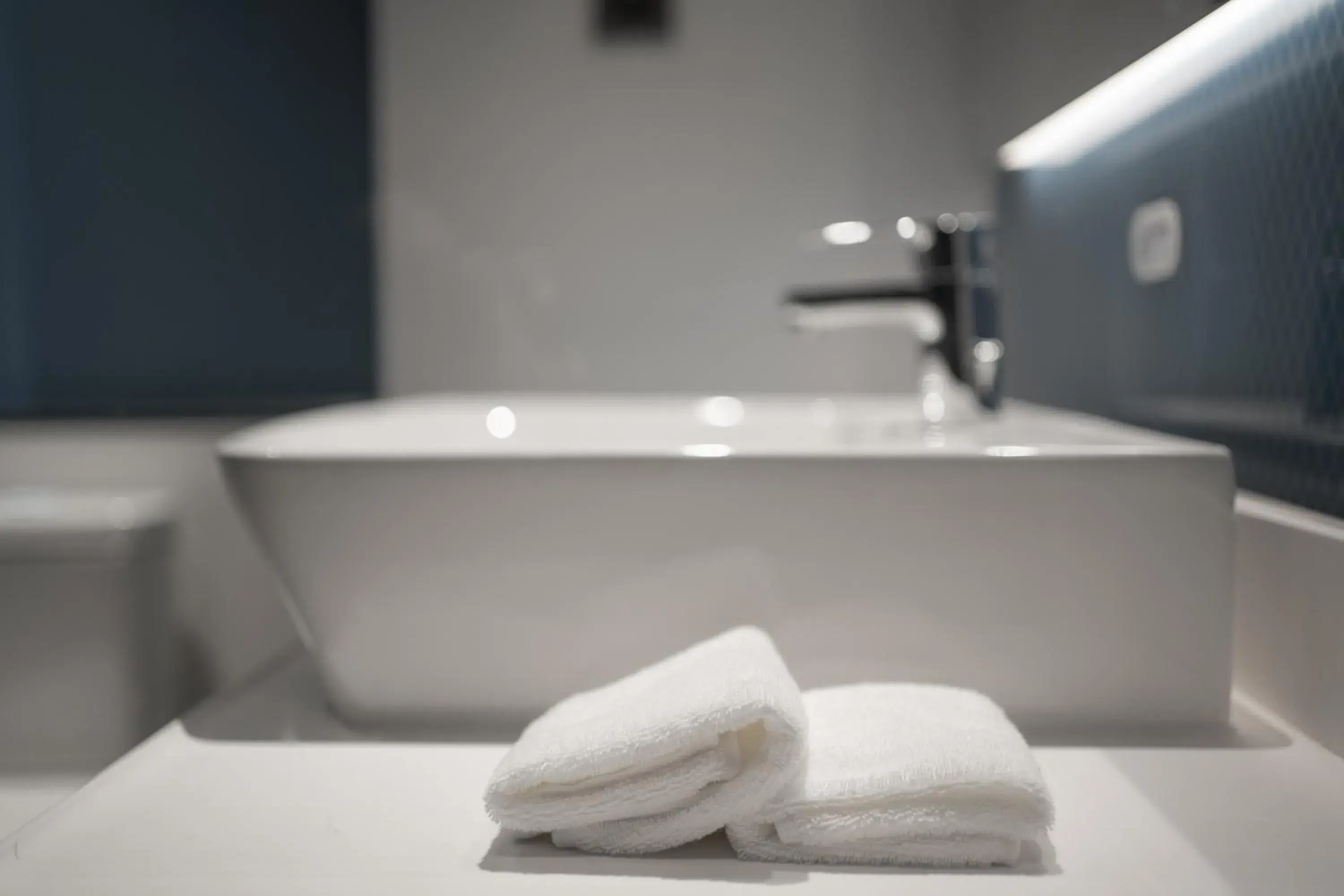 Bathroom in Holiday Inn Express Jingdezhen Ancient Town, an IHG Hotel Bathroom in Holiday Inn Express Jingdezhen Ancient Town, an IHG Hotel