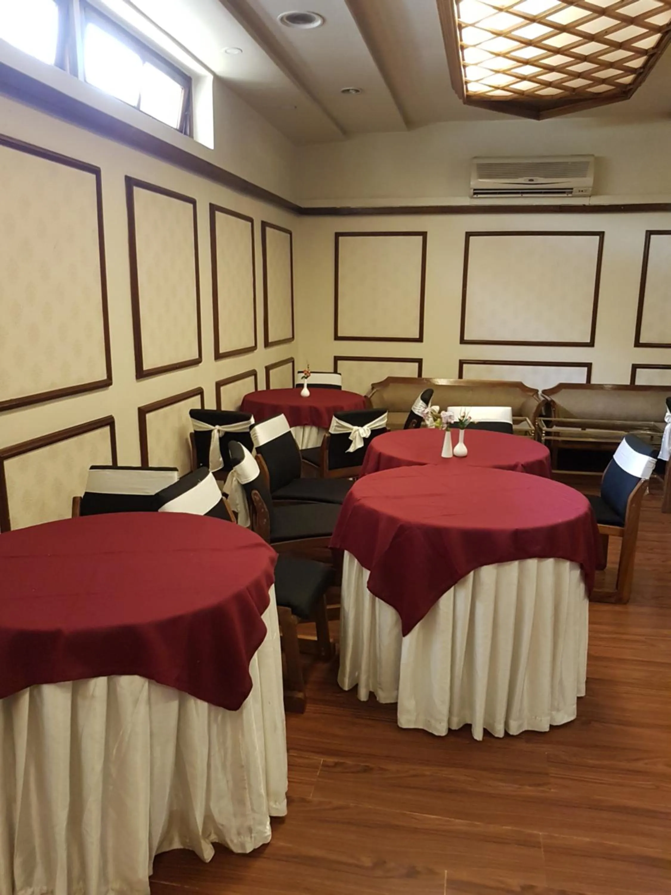 Banquet/Function facilities in Hotel Polo Towers Shillong