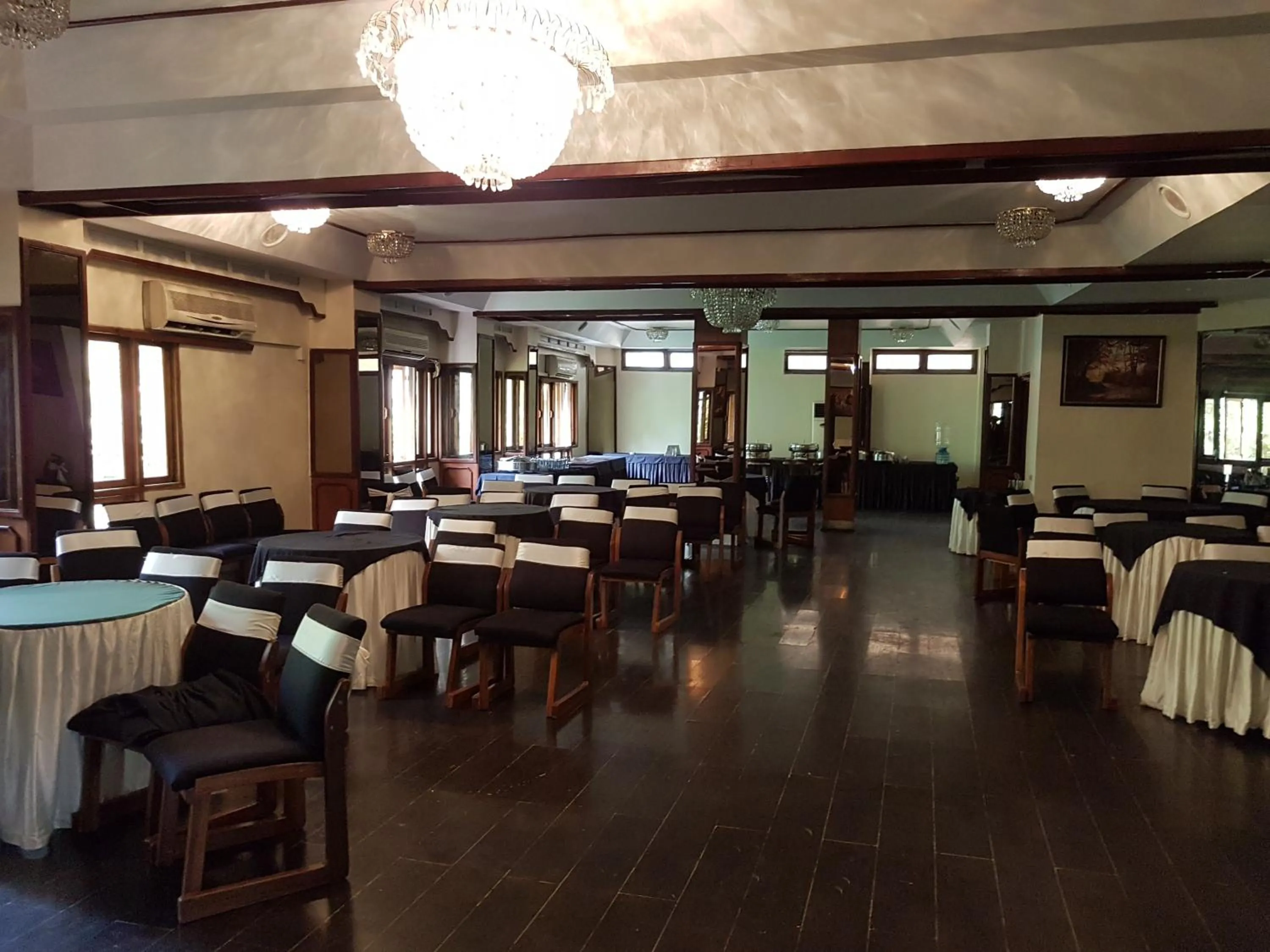 Banquet/Function facilities in Hotel Polo Towers Shillong