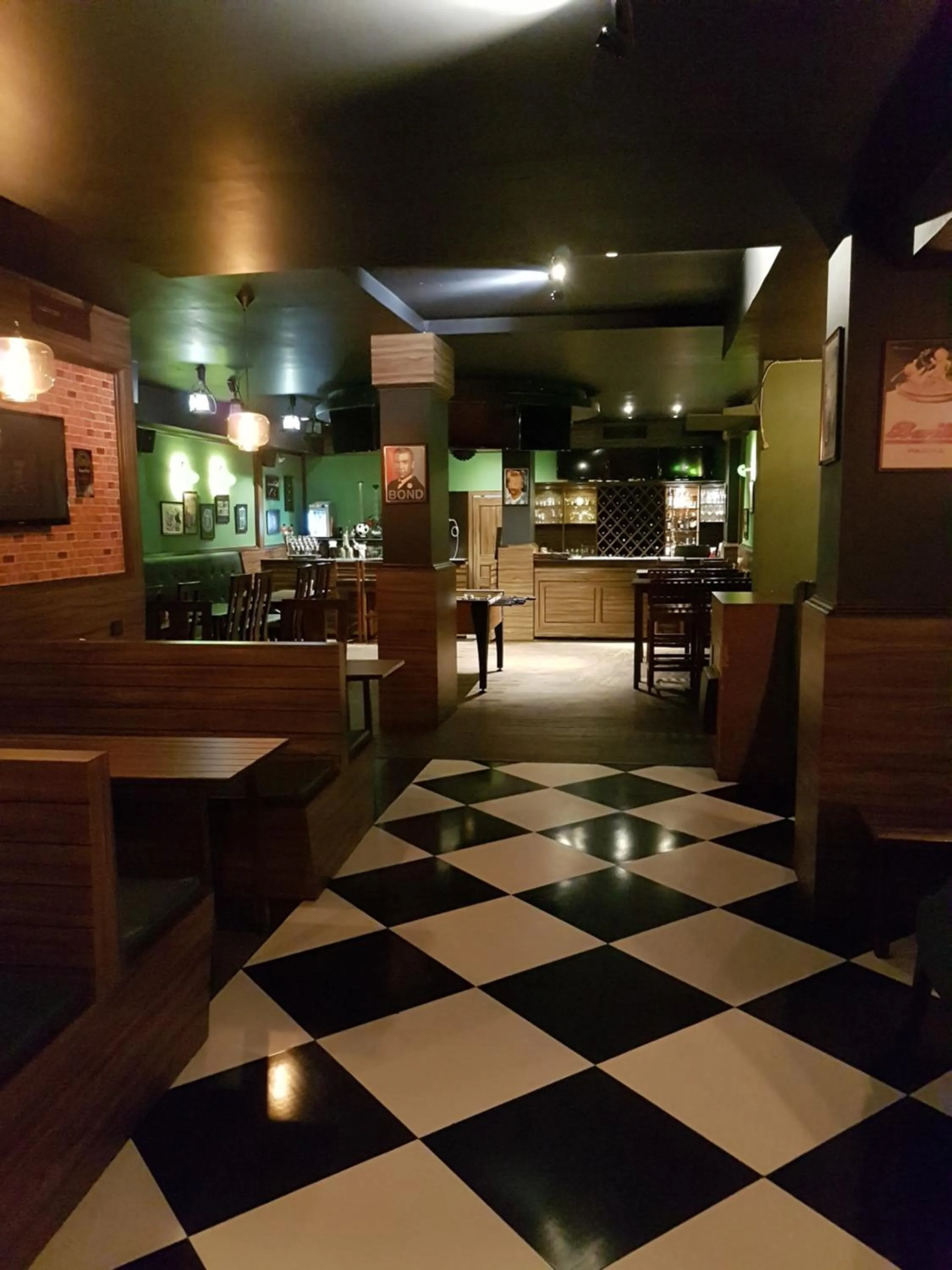 Restaurant/places to eat in Hotel Polo Towers Shillong