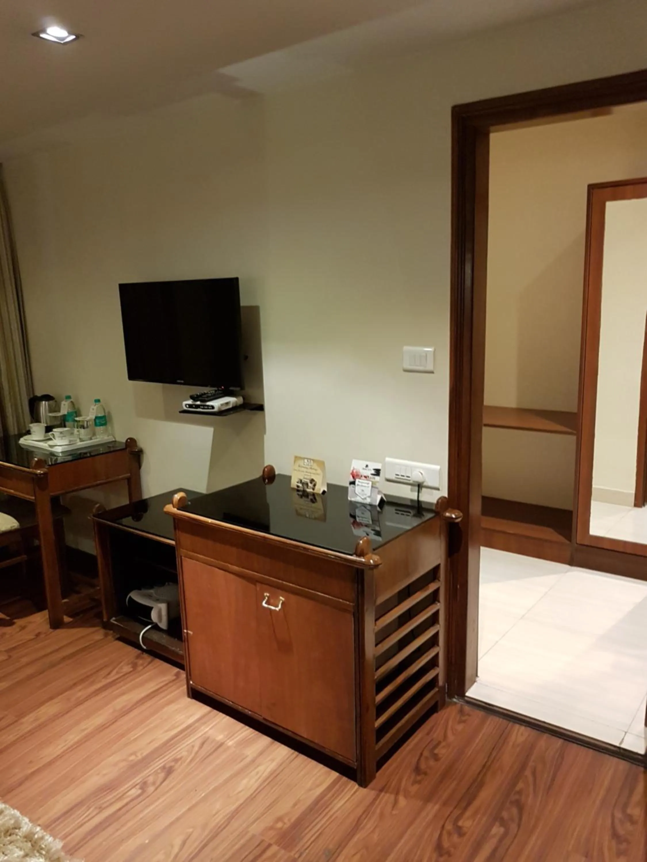 TV and multimedia in Hotel Polo Towers Shillong