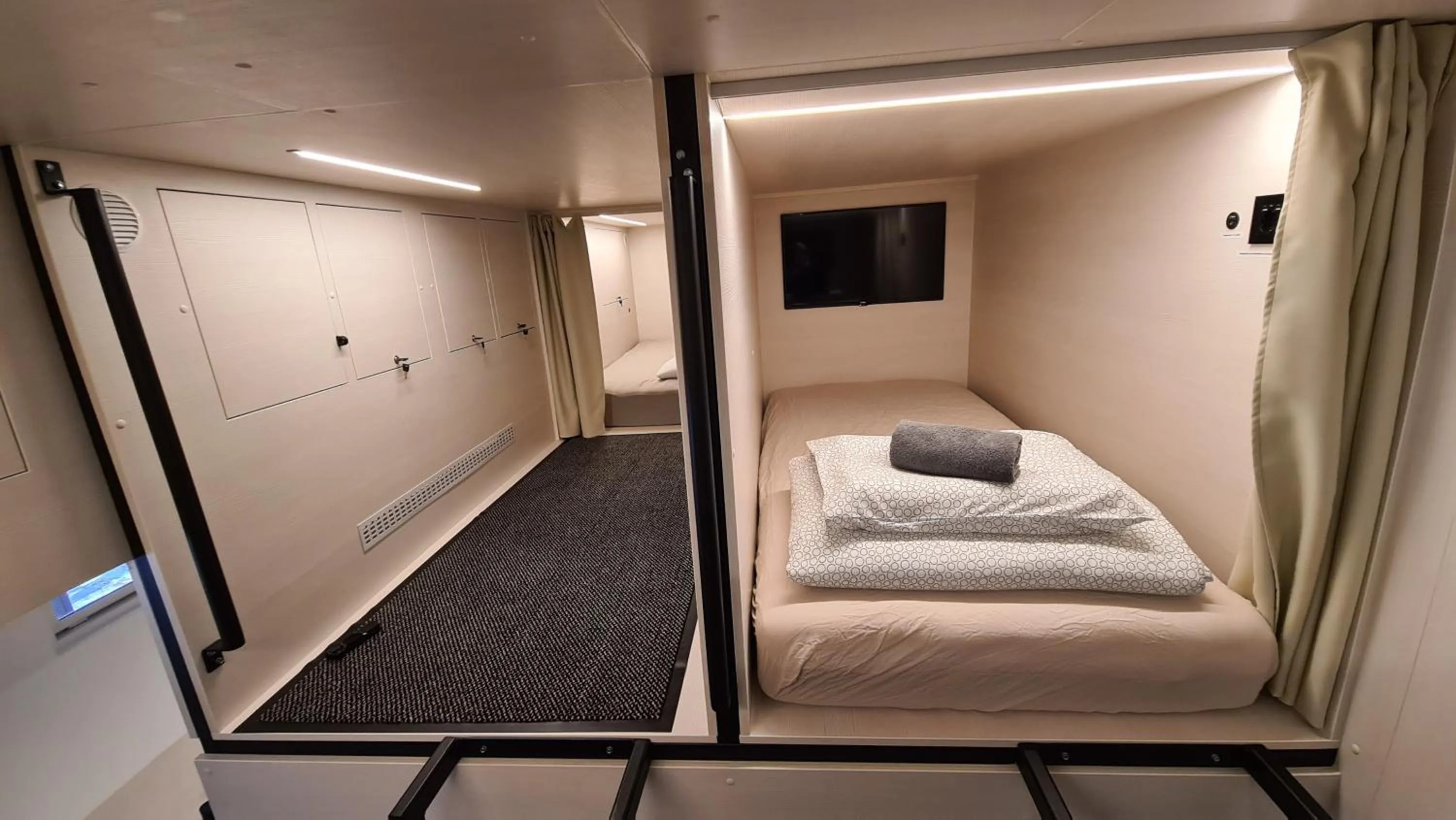 Cabin HOSTEL