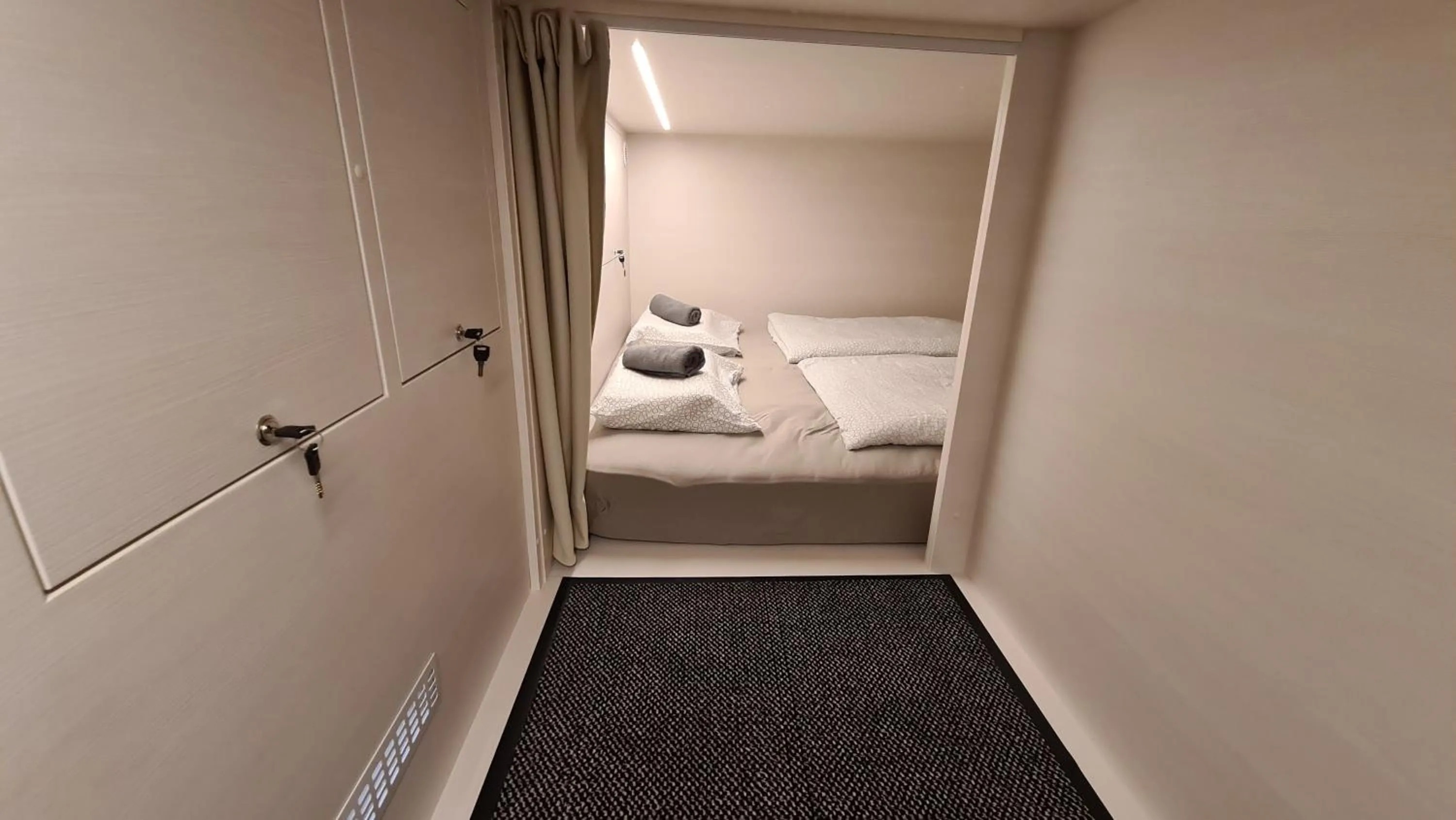 Cabin HOSTEL