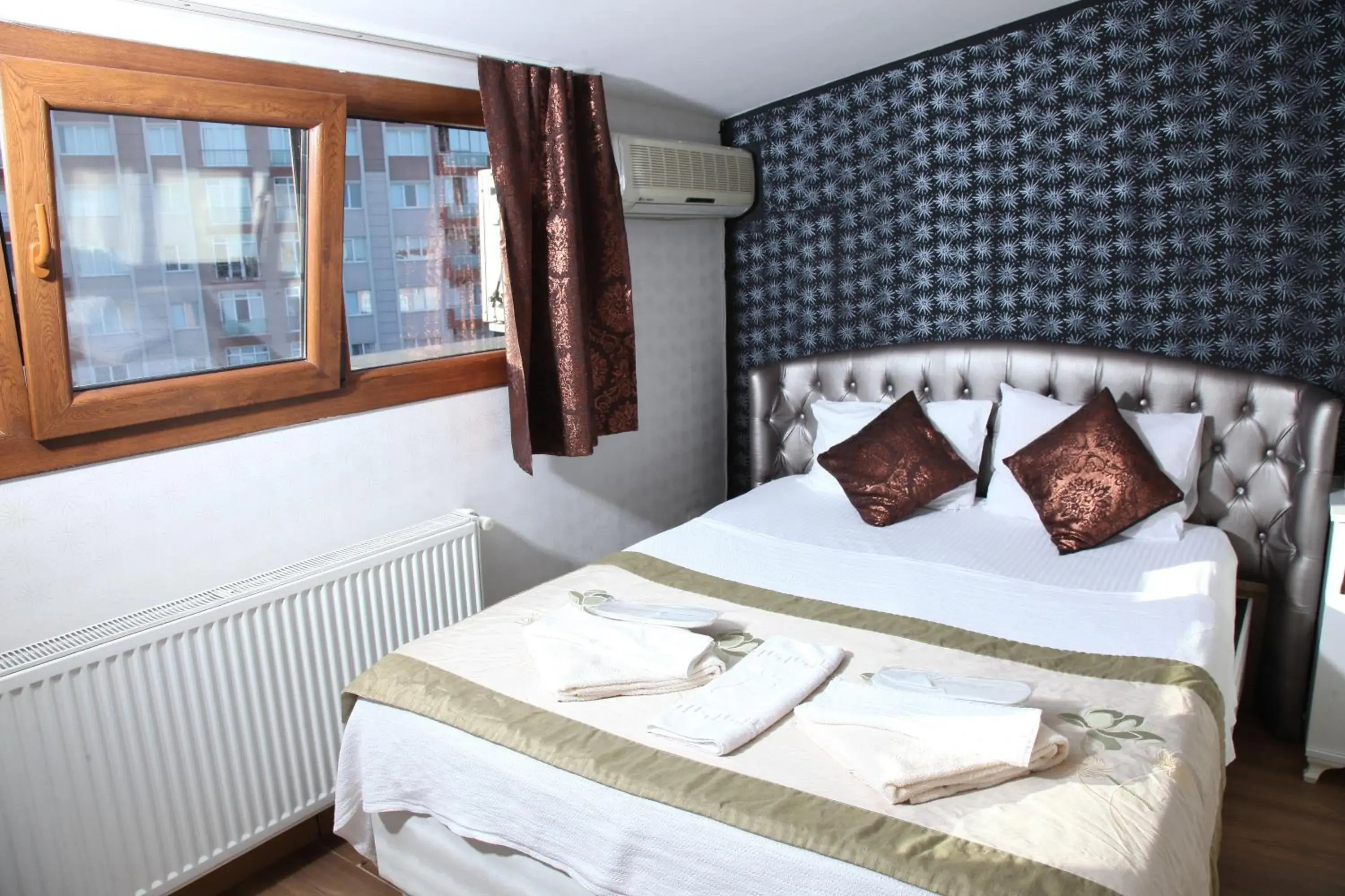 Bed in garden hill hotel Bed in garden hill hotel