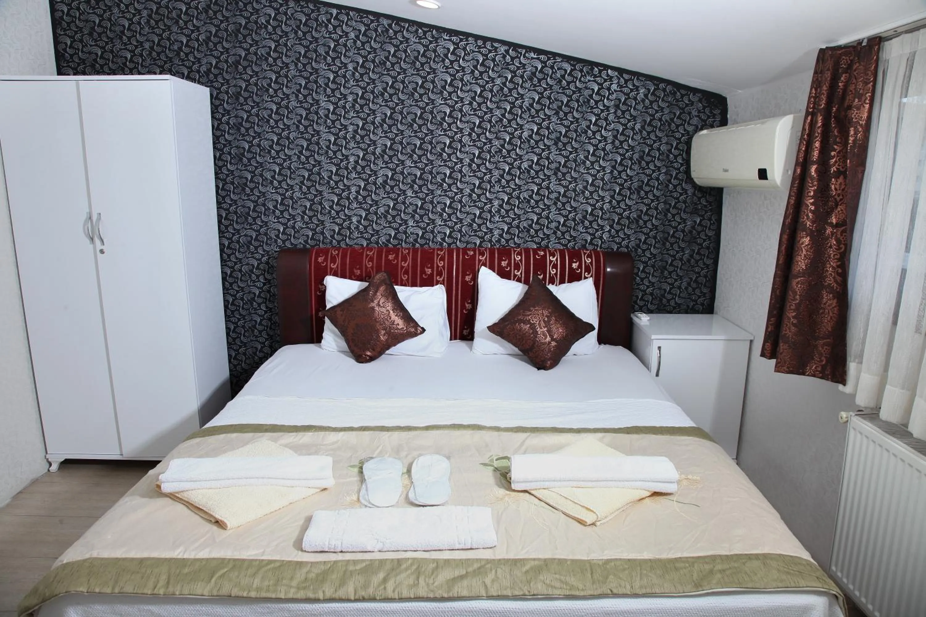 Bed in garden hill hotel