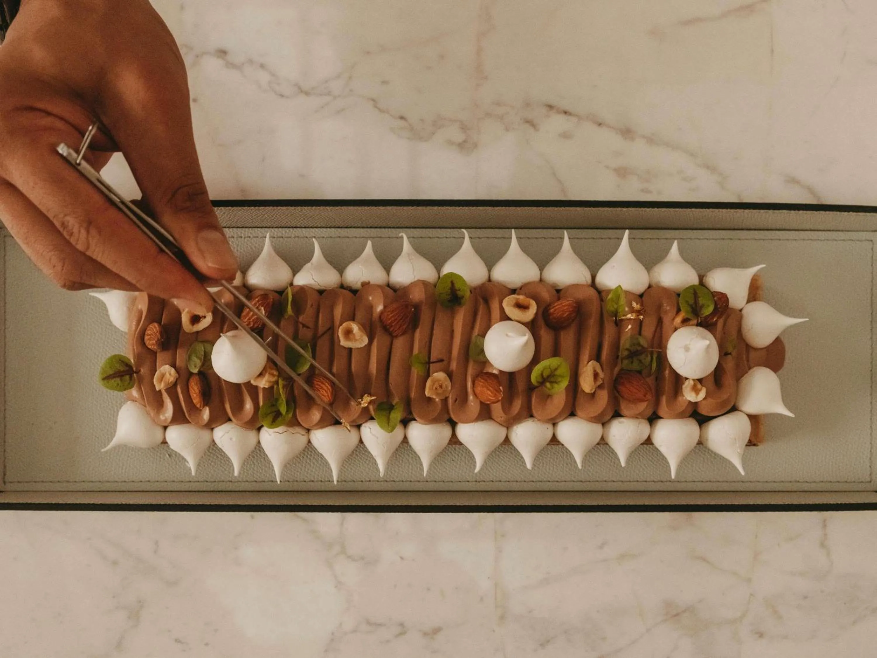 Restaurant/places to eat in Raffles Al Areen Palace Bahrain