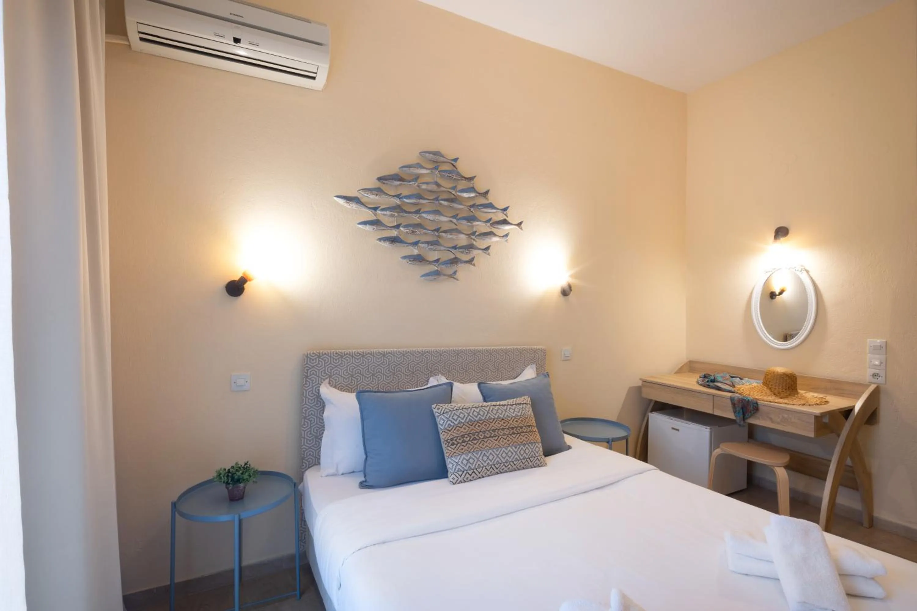 Bedroom, Bed in Aurora Beach Hotel