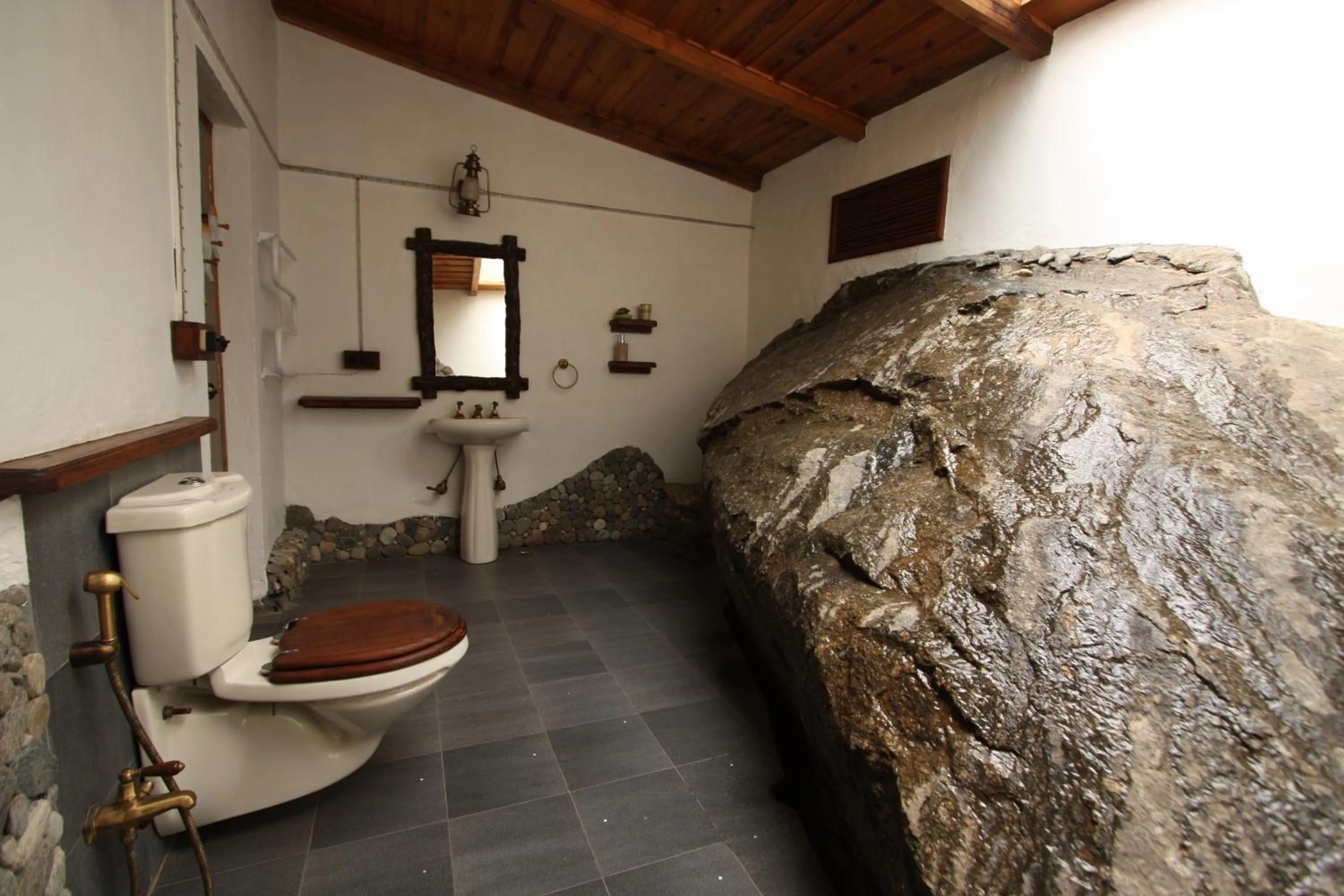 Bathroom in Soulitude by the Riverside