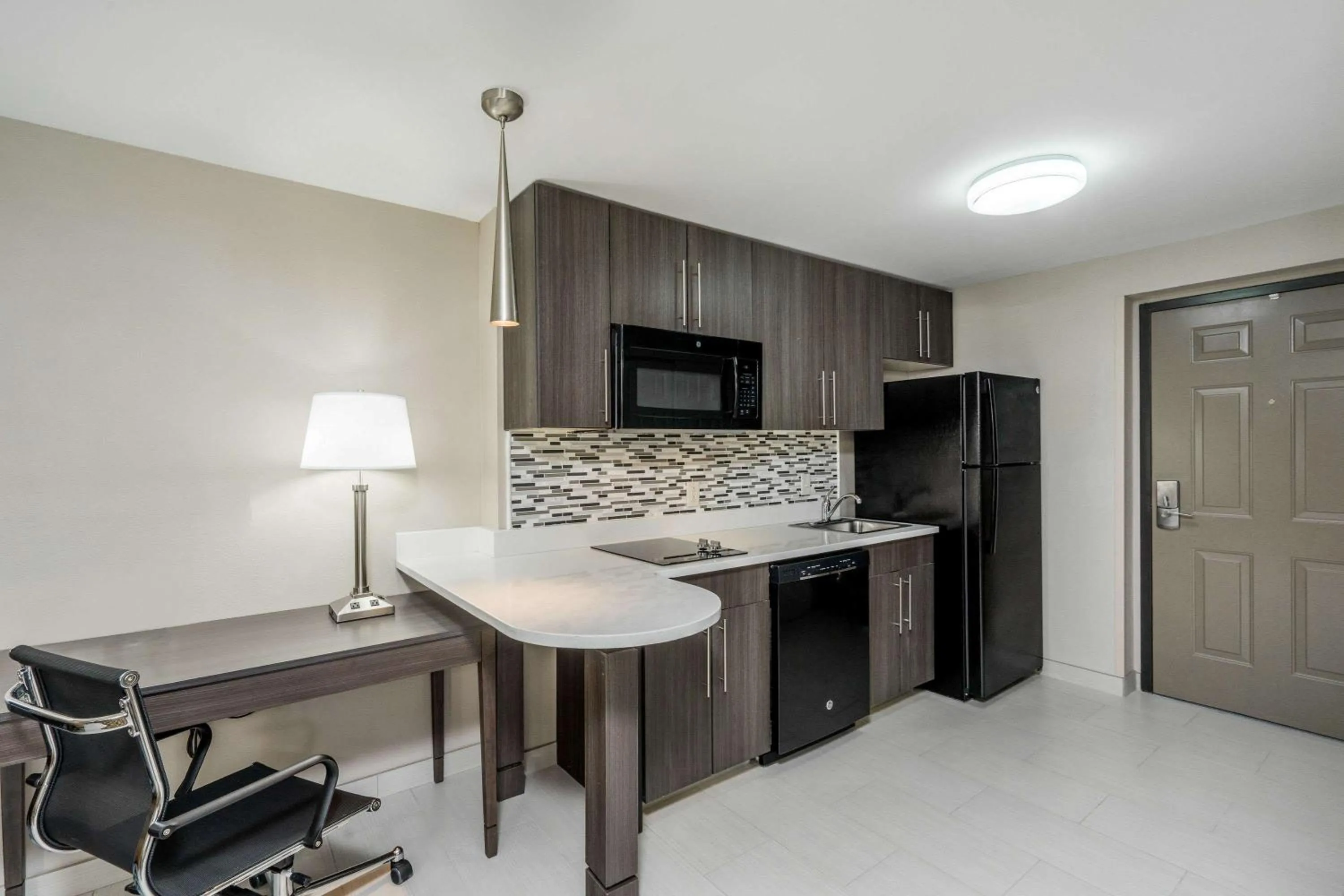 Photo of the whole room in Baymont by Wyndham Clarksville