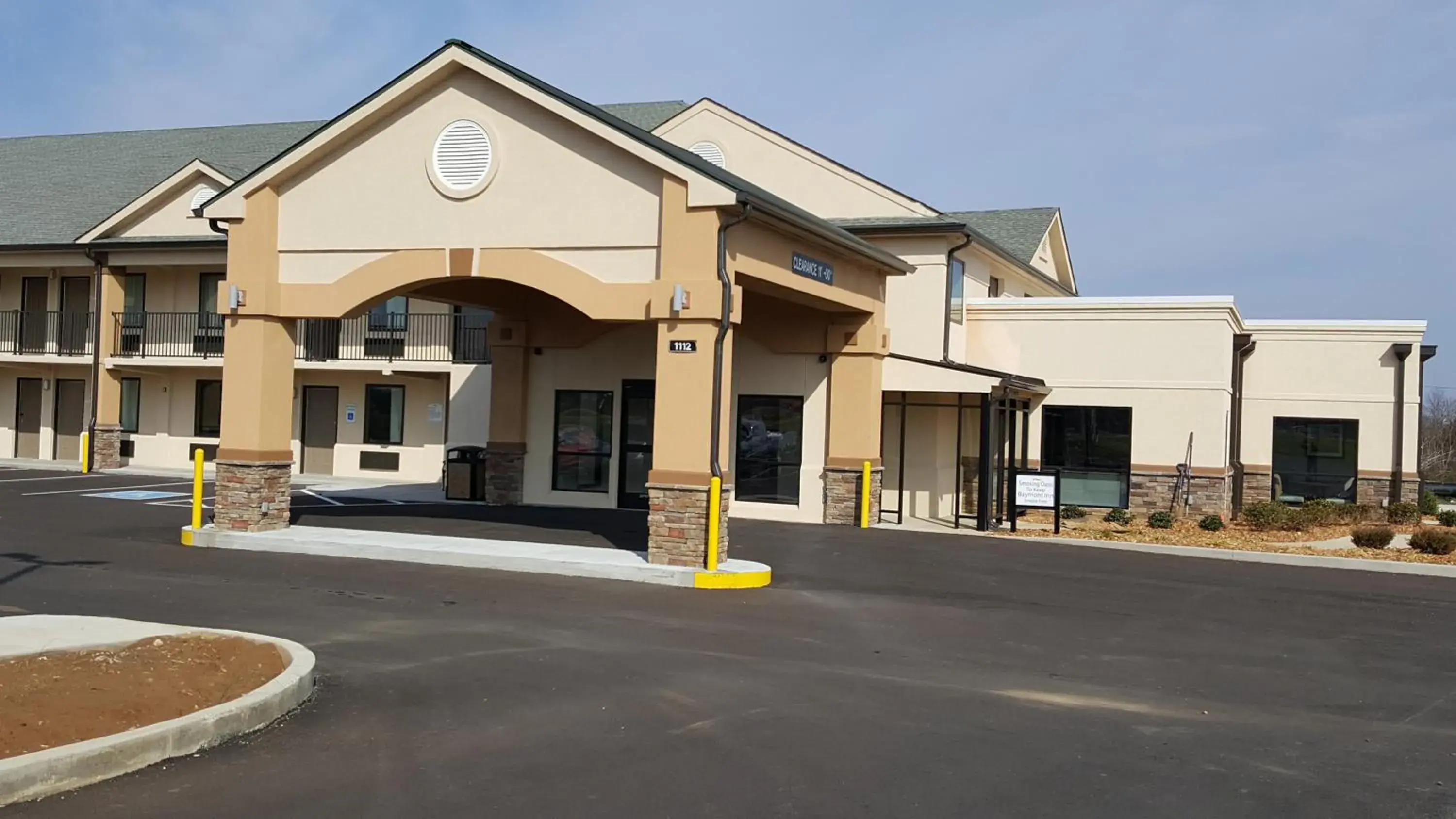 Facade/entrance in Baymont by Wyndham Clarksville Facade/entrance in Baymont by Wyndham Clarksville