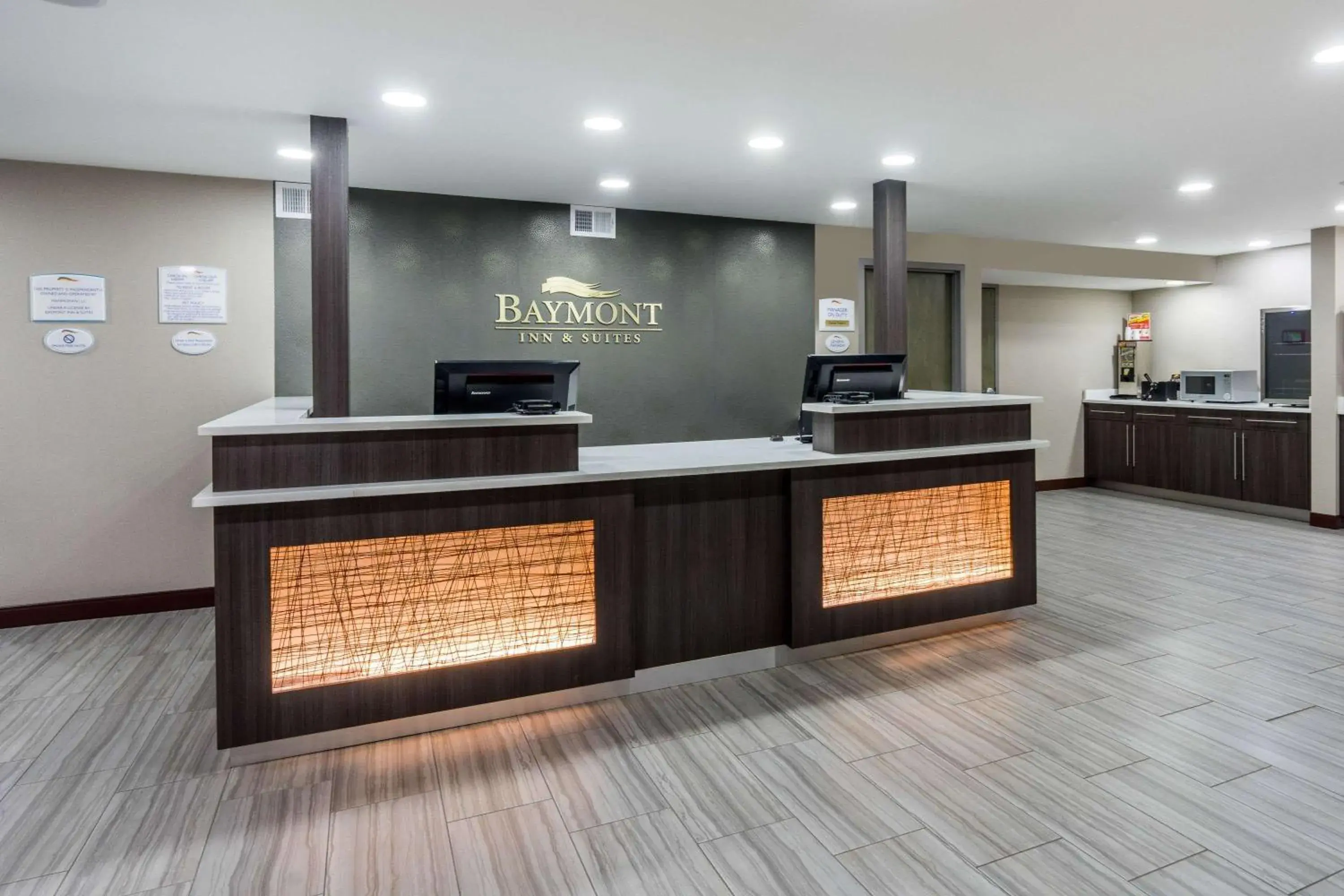 Lobby or reception in Baymont by Wyndham Clarksville Lobby or reception in Baymont by Wyndham Clarksville