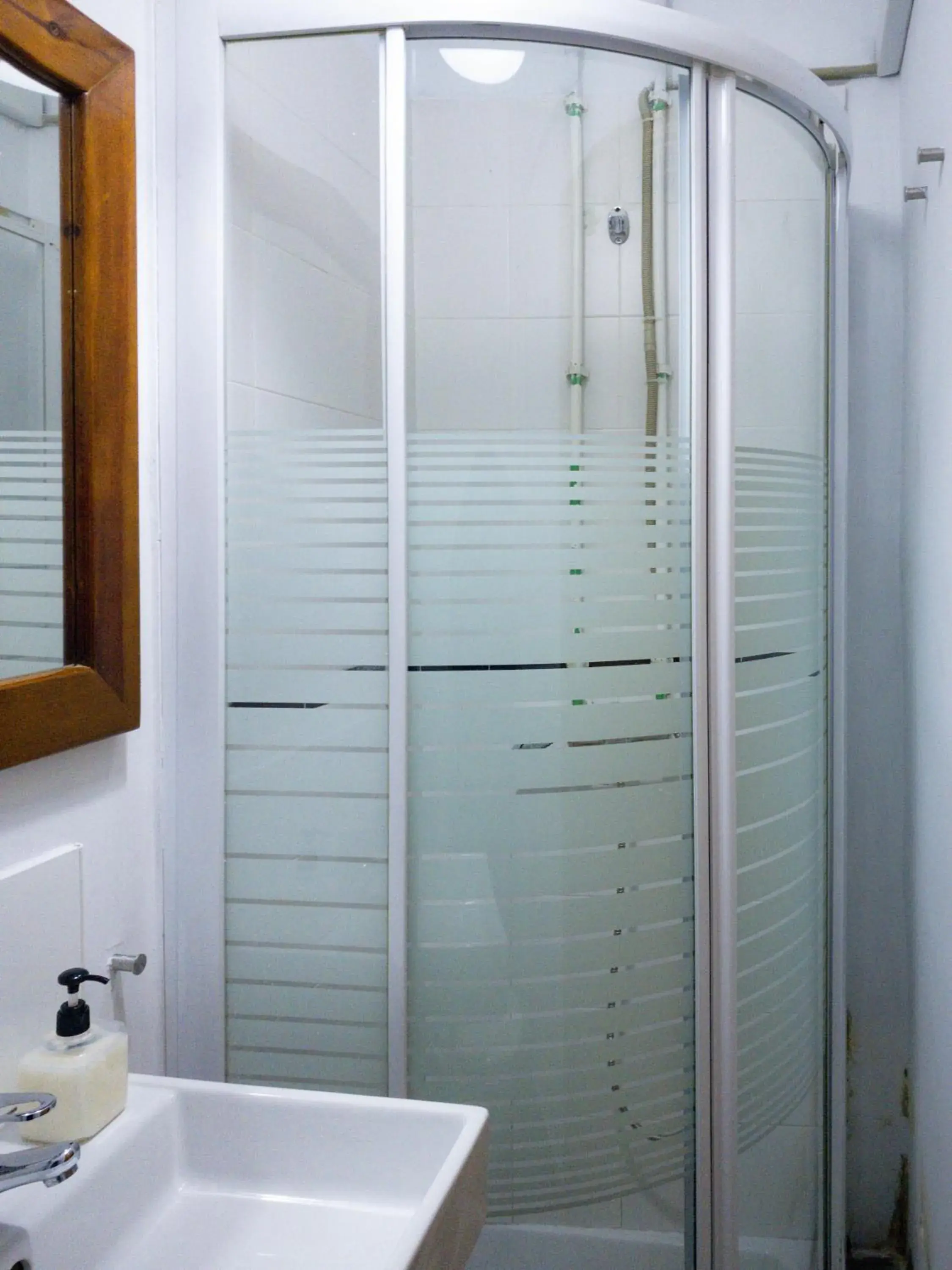 Budget Single Room - single occupancy in Hostal Andrea Budget Single Room - single occupancy in Hostal Andrea