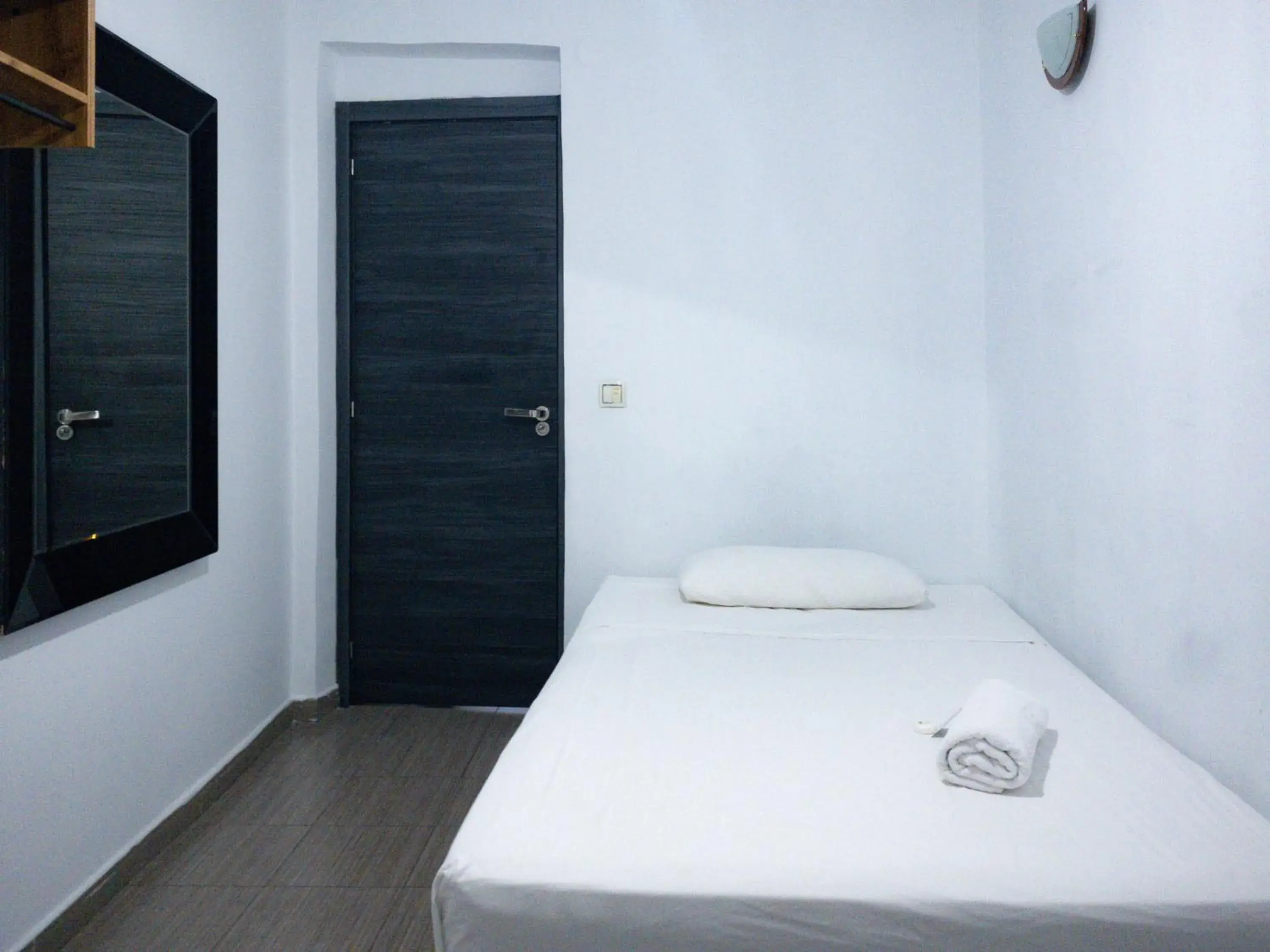 Budget Single Room - single occupancy in Hostal Andrea Budget Single Room - single occupancy in Hostal Andrea