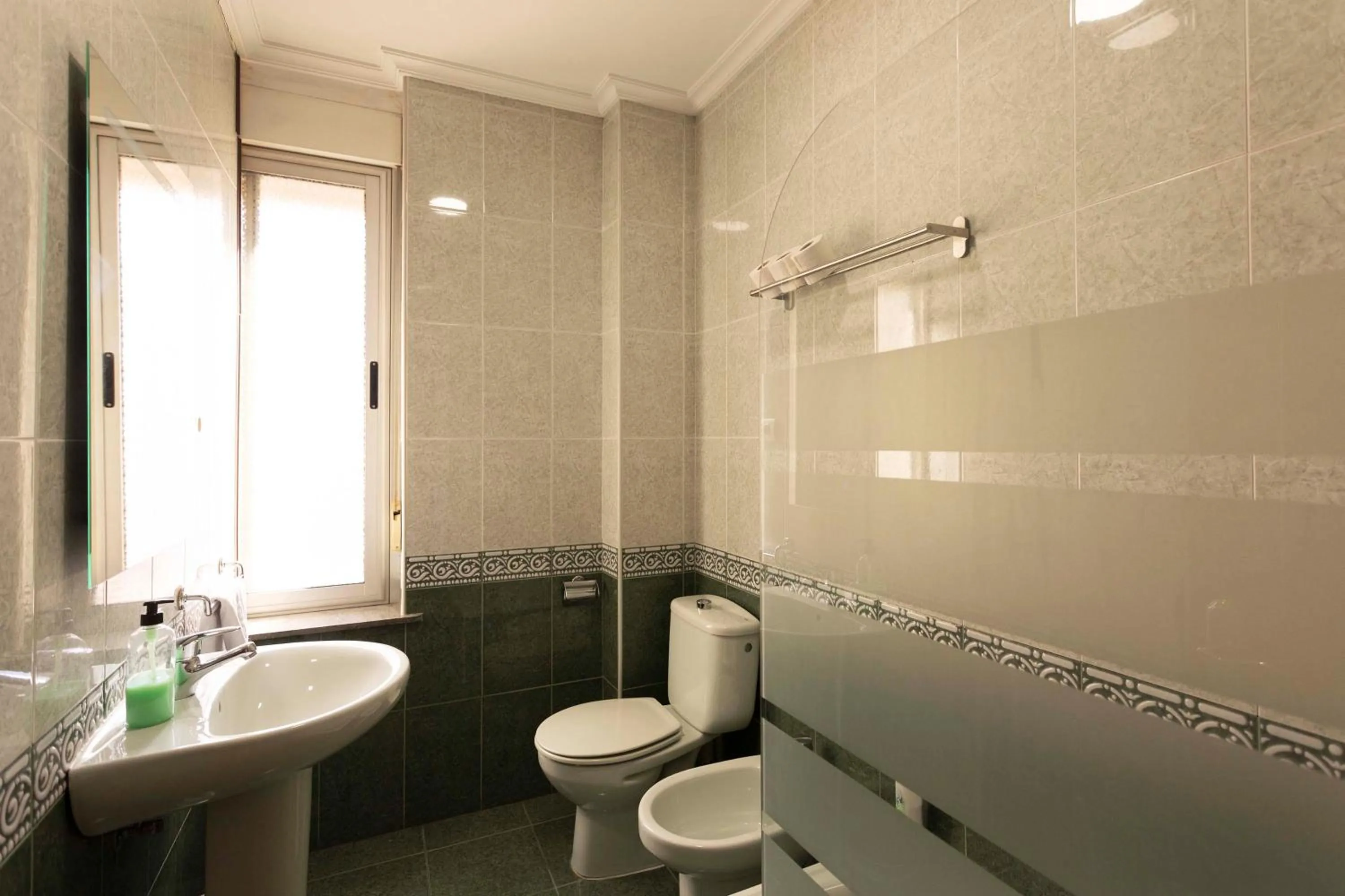 Bathroom in Green Hostel Oviedo