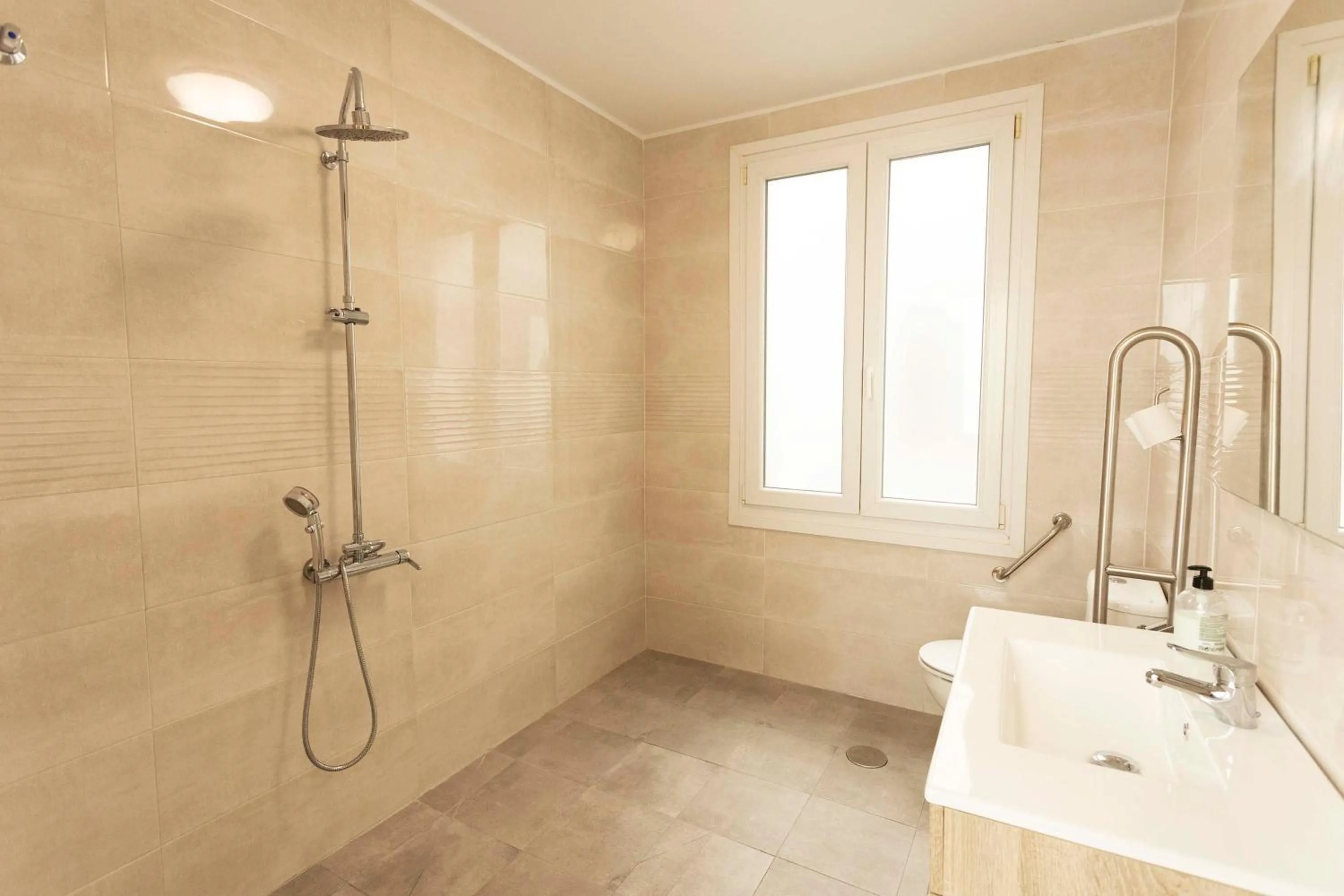 Bathroom in Green Hostel Oviedo