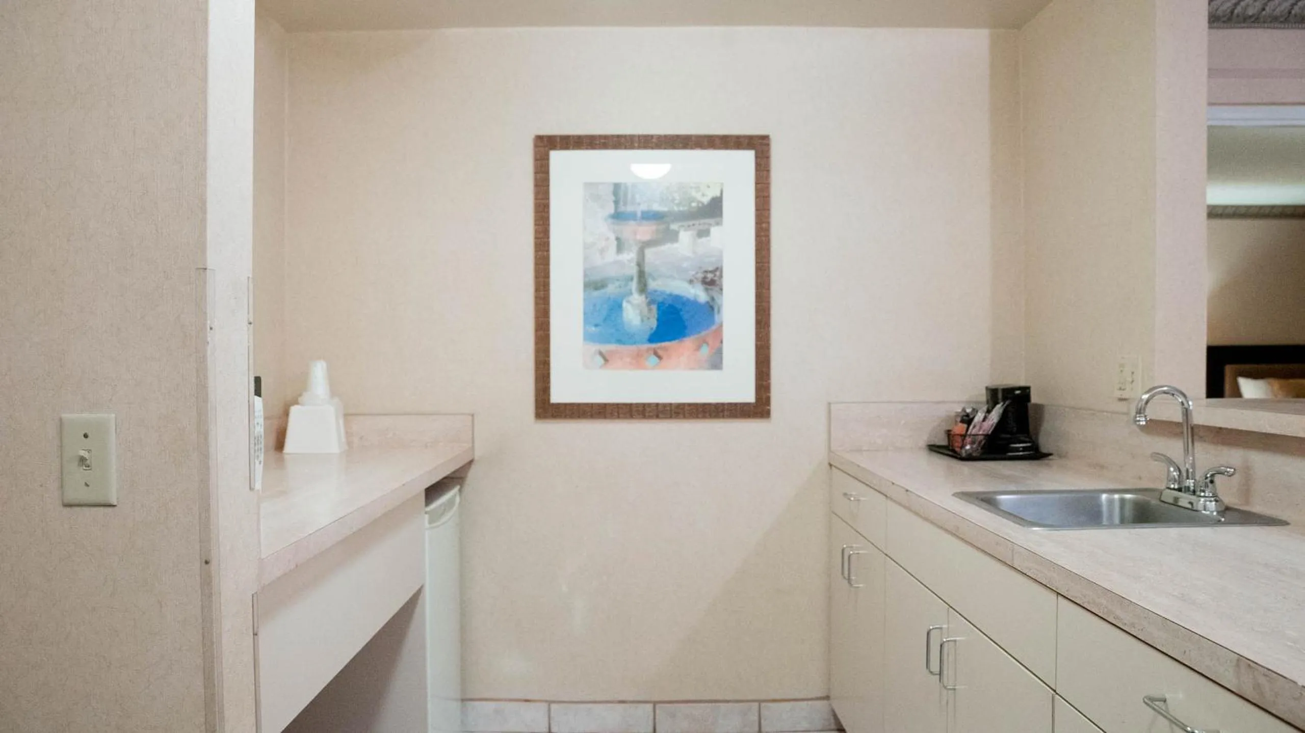 Area and facilities in Studio 6 Anaheim Hills CA