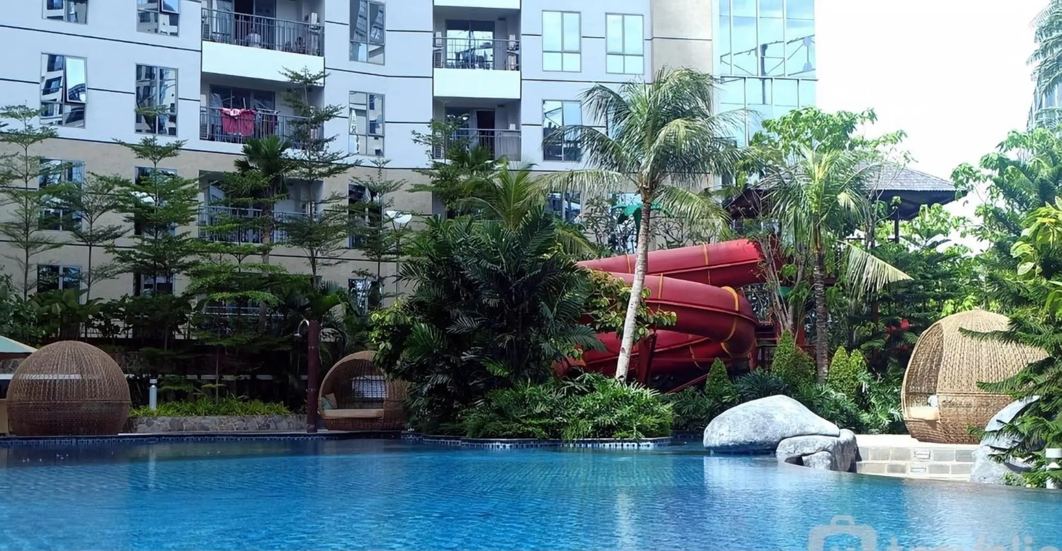 Swimming pool in Cozy & Elegant The Mansion Jasmine Tower Capilano