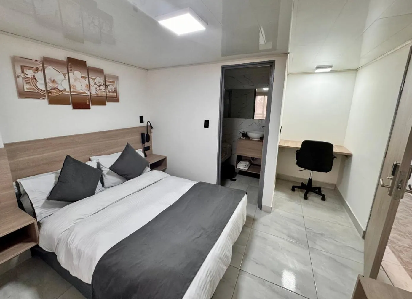 Bed in Hotel Fénix Real Bogotá