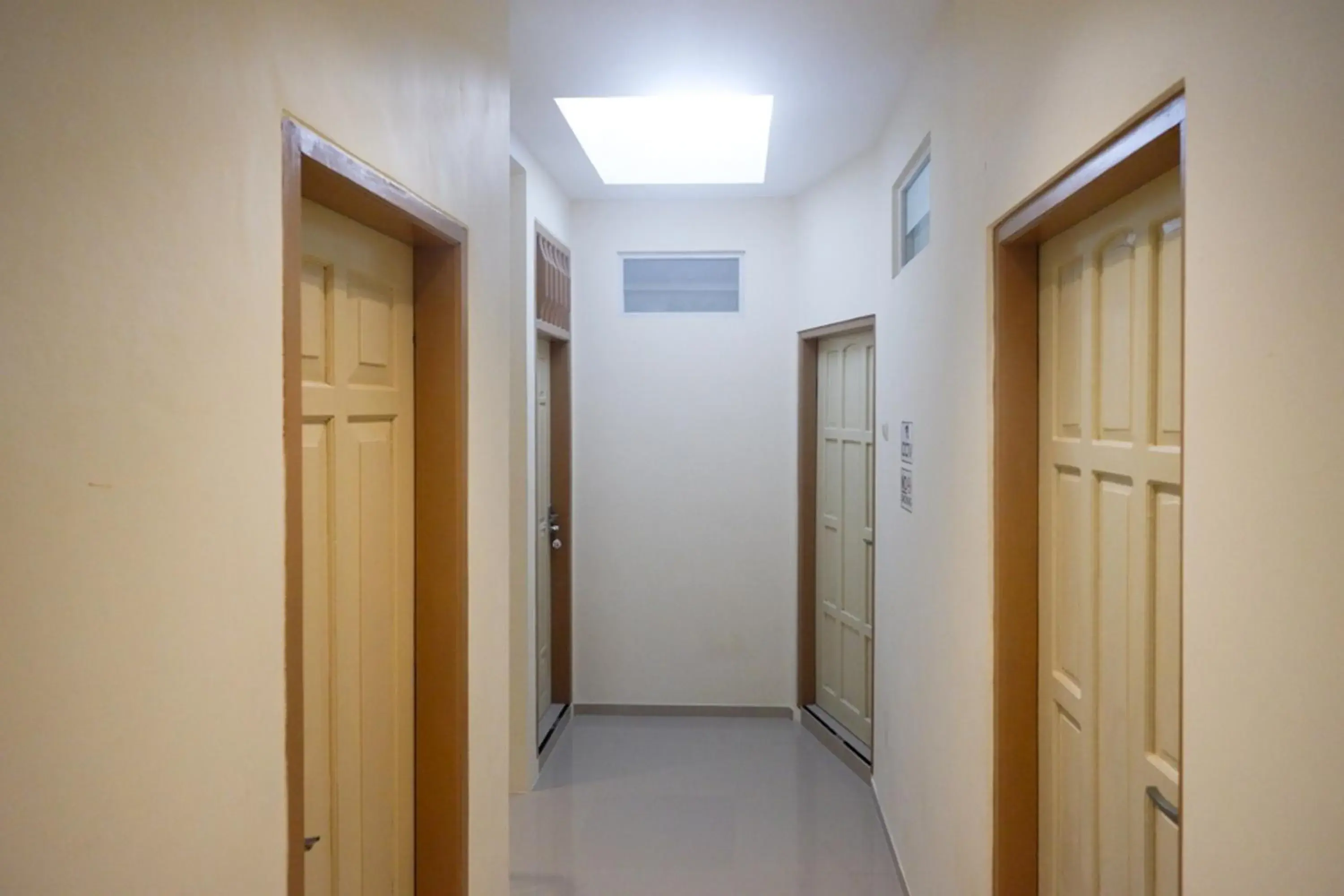 Property building in RedDoorz near Ambarrukmo Plaza Mall Property building in RedDoorz near Ambarrukmo Plaza Mall