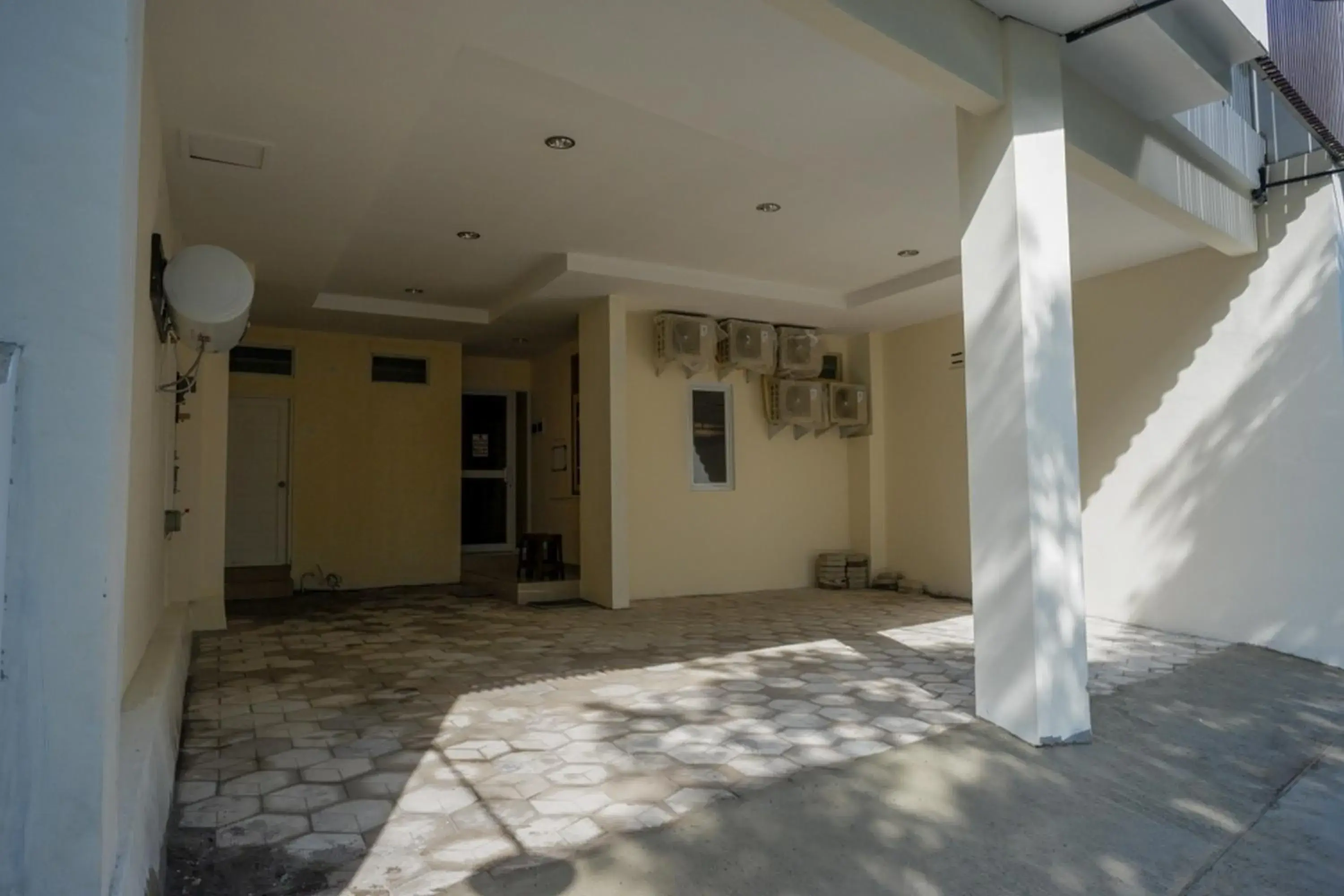Property building in RedDoorz near Ambarrukmo Plaza Mall Property building in RedDoorz near Ambarrukmo Plaza Mall