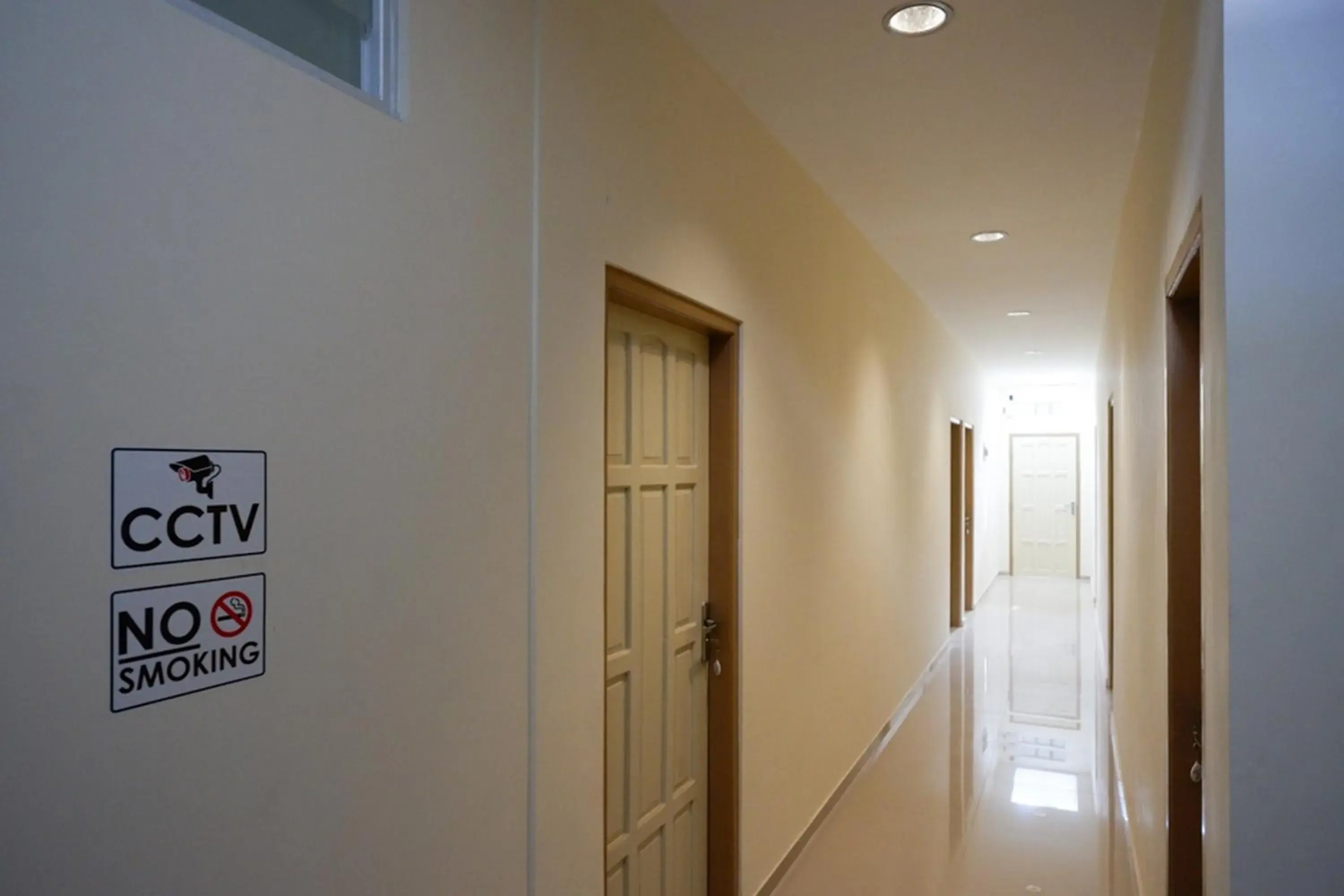 Property building in RedDoorz near Ambarrukmo Plaza Mall Property building in RedDoorz near Ambarrukmo Plaza Mall